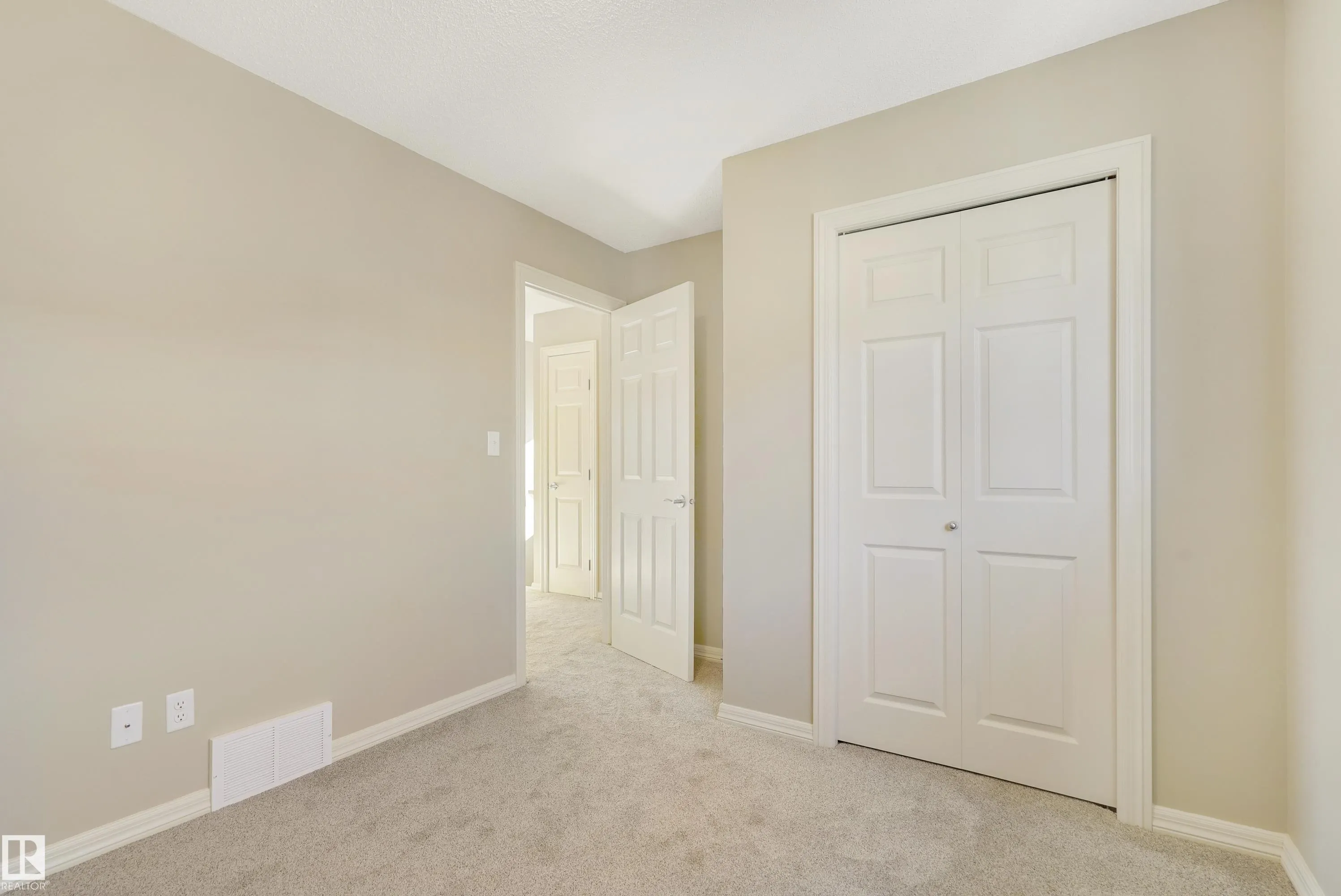 1323 CUNNINGHAM Drive