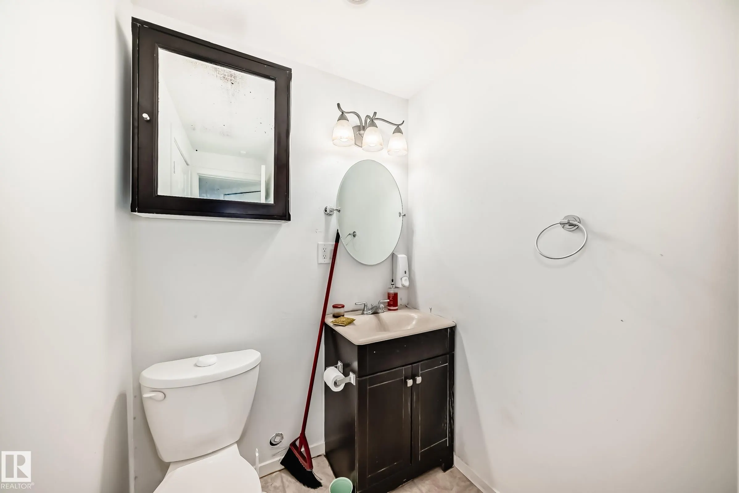 #48 - 2503 24 Street