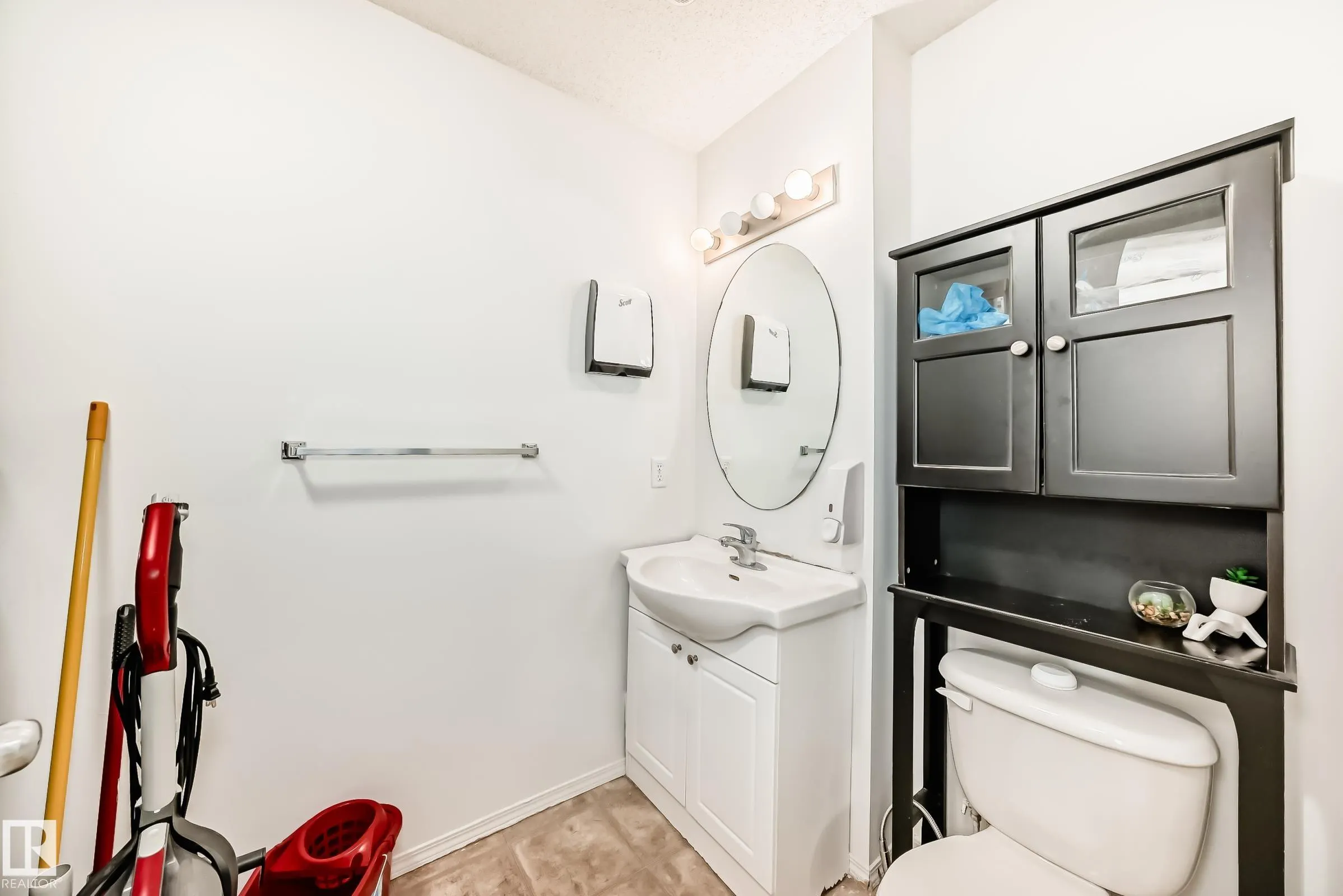 #48 - 2503 24 Street