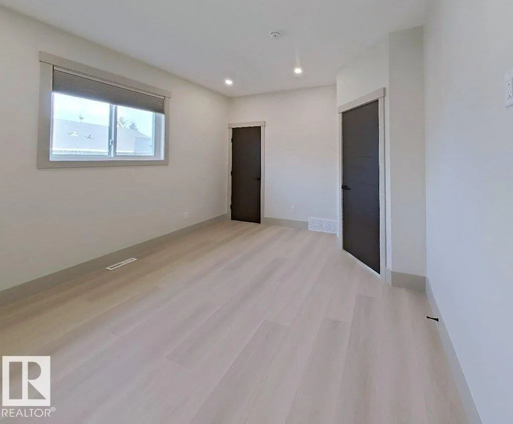 B37 Wicks street Street