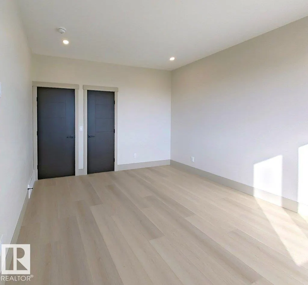 B37 Wicks street Street