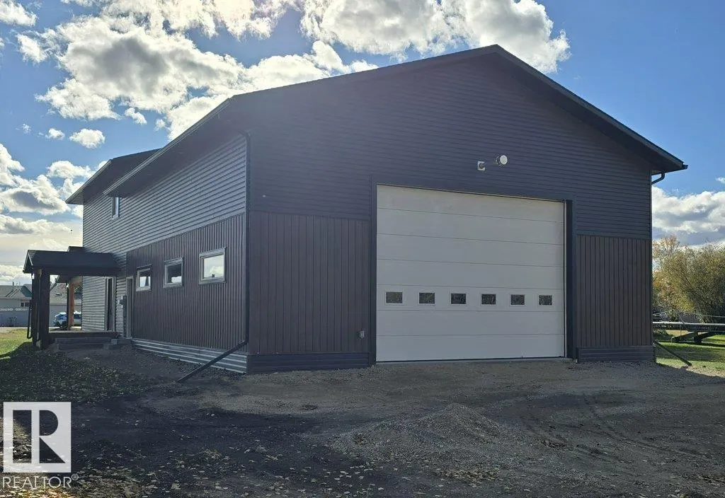 B37 Wicks street Street