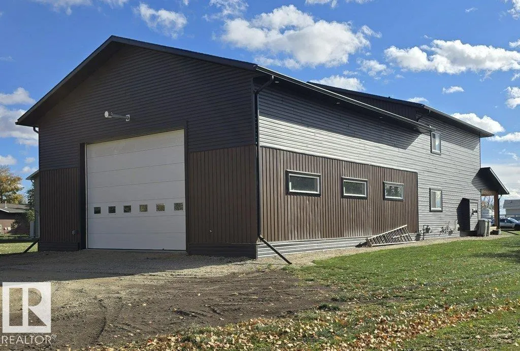 B37 Wicks street Street