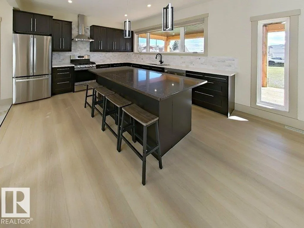 B37 Wicks street Street