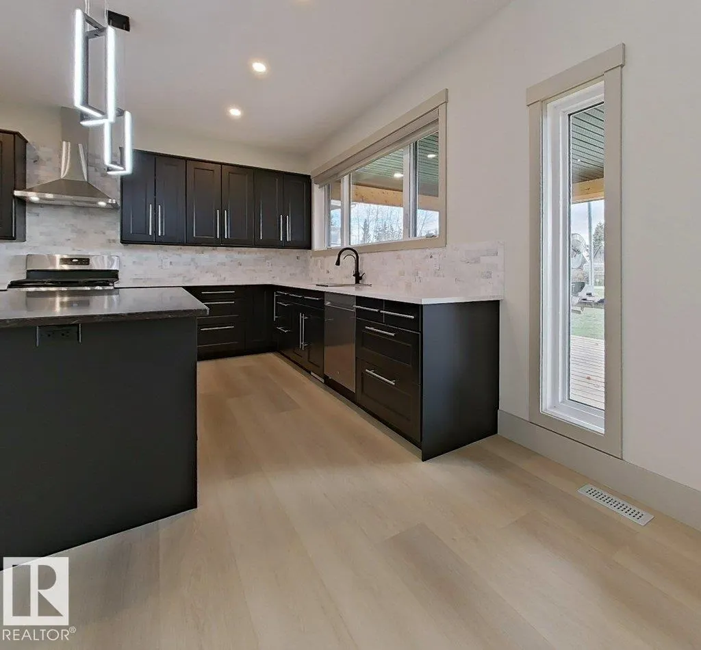 B37 Wicks street Street