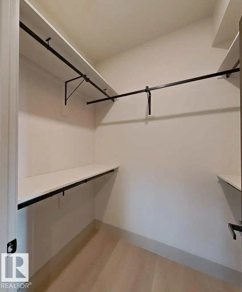 B37 Wicks street Street