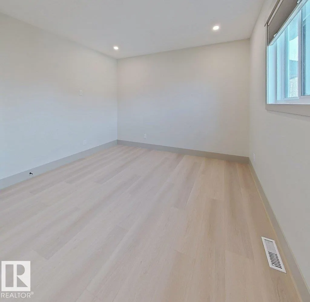 B37 Wicks street Street