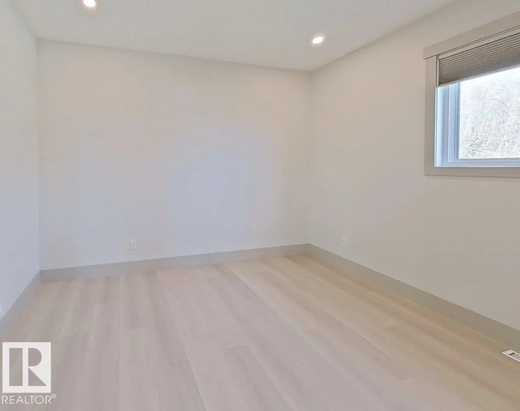 B37 Wicks street Street