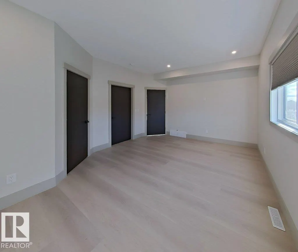 B37 Wicks street Street