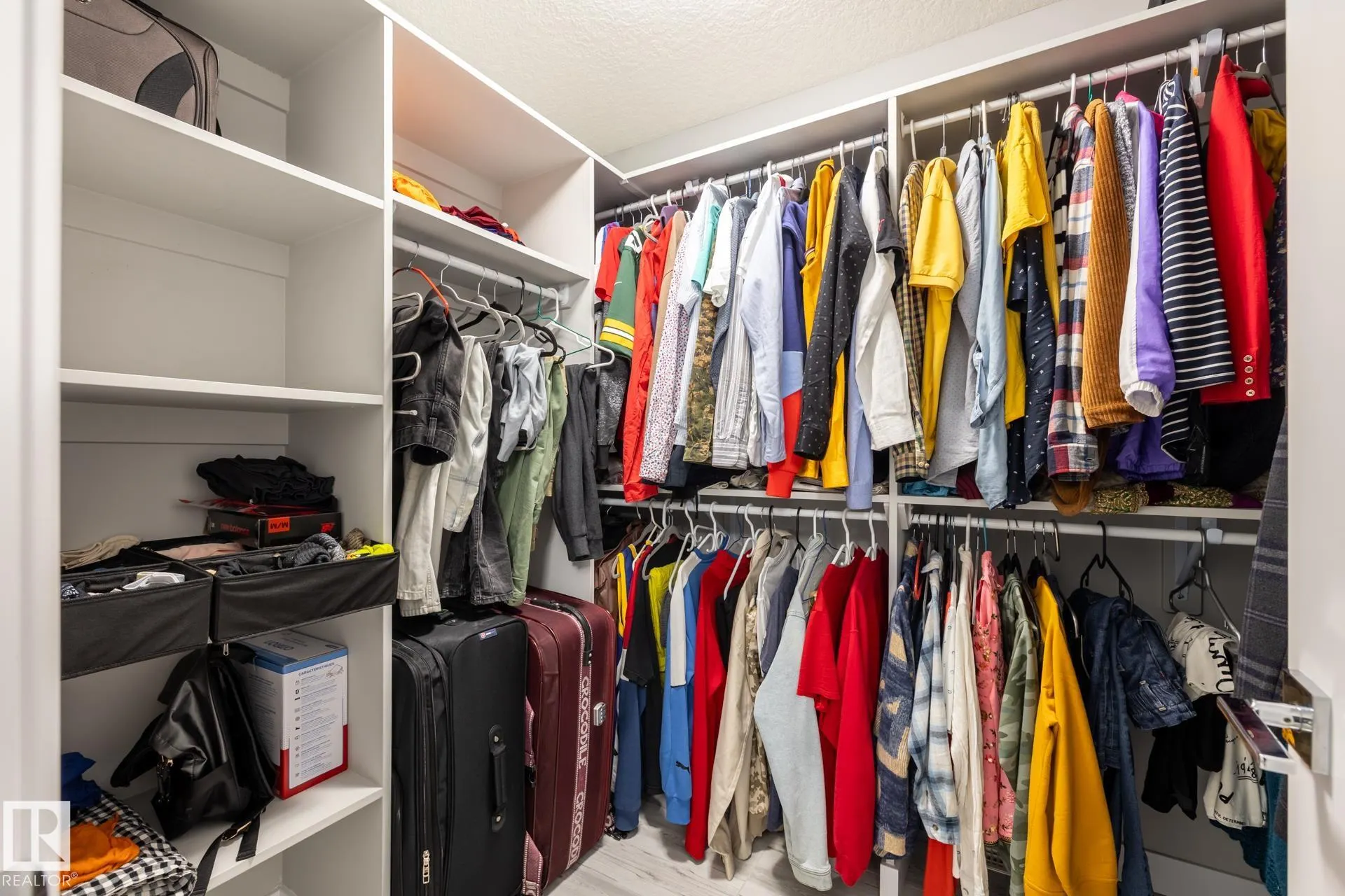 9327 COOPER BEND Bend