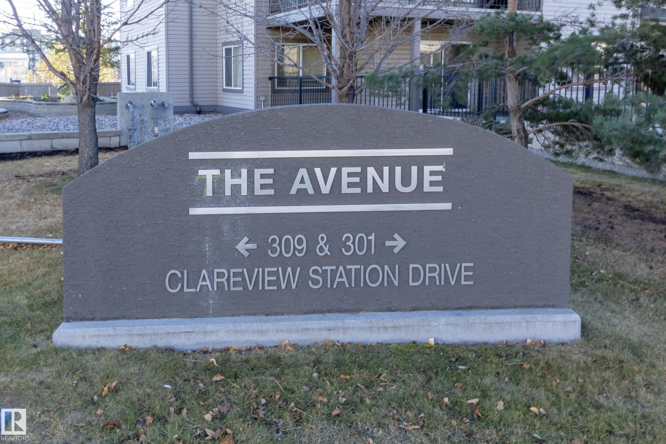 309 CLAREVIEW STATION Drive