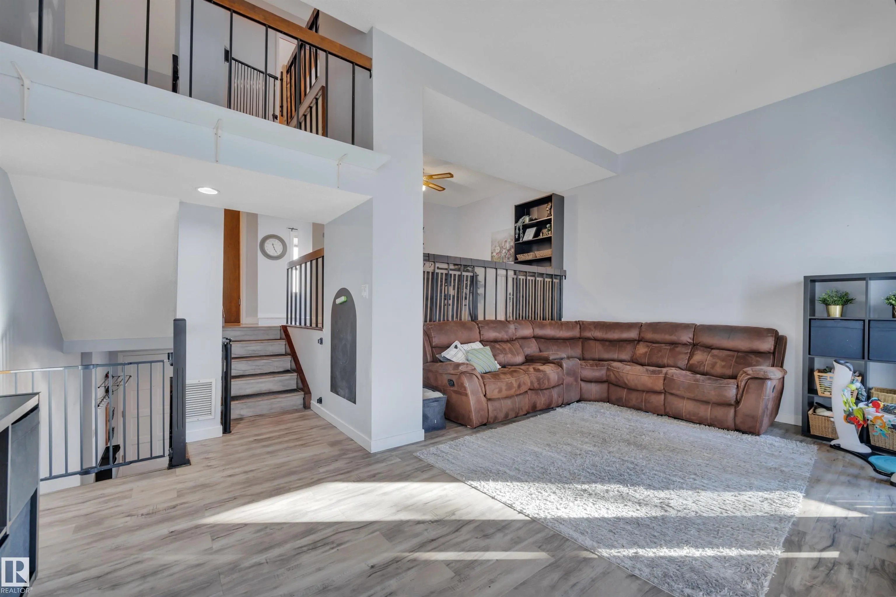 120 KINGSFIELD Village