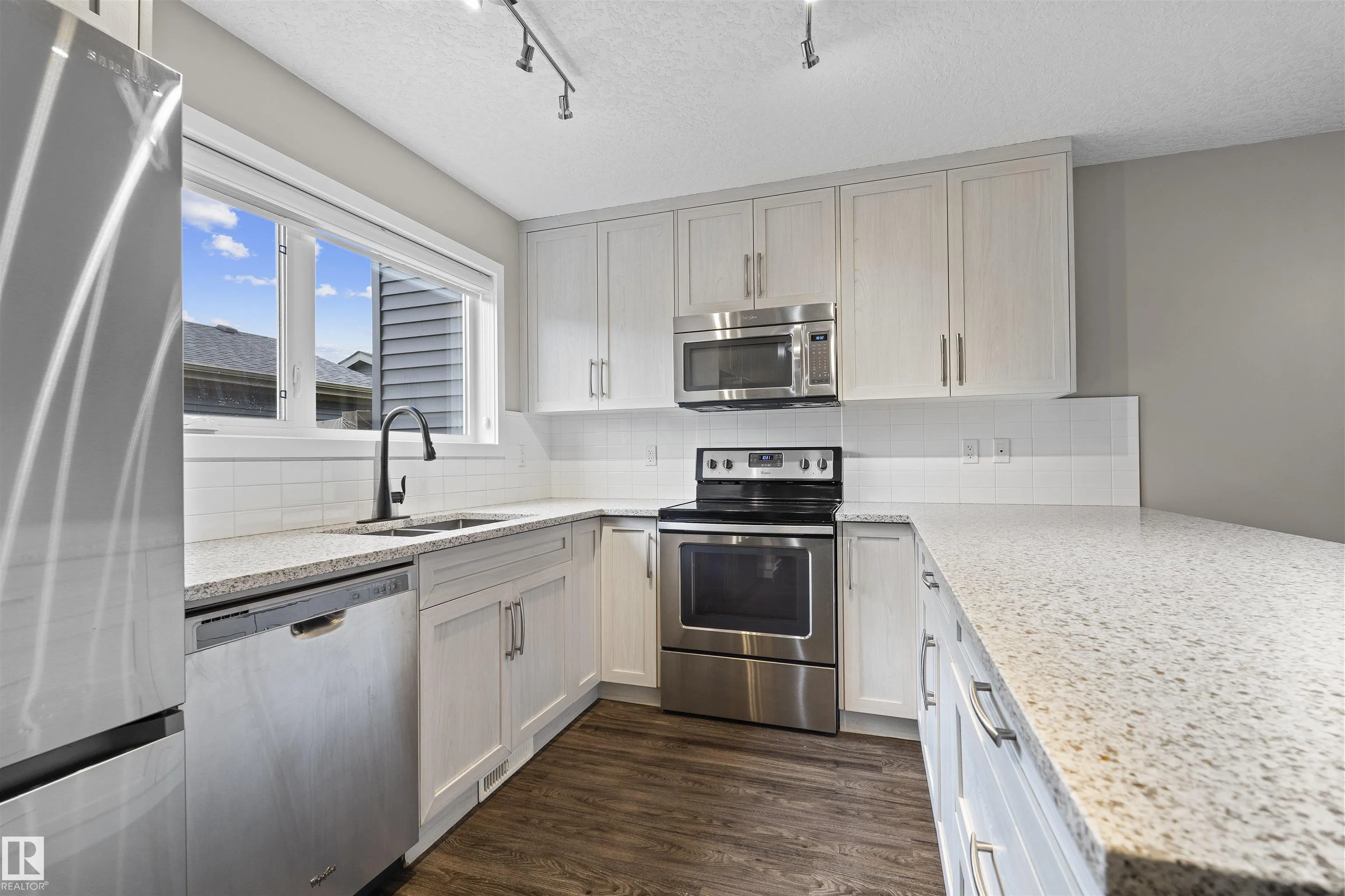 3072 PAISLEY GREEN Green