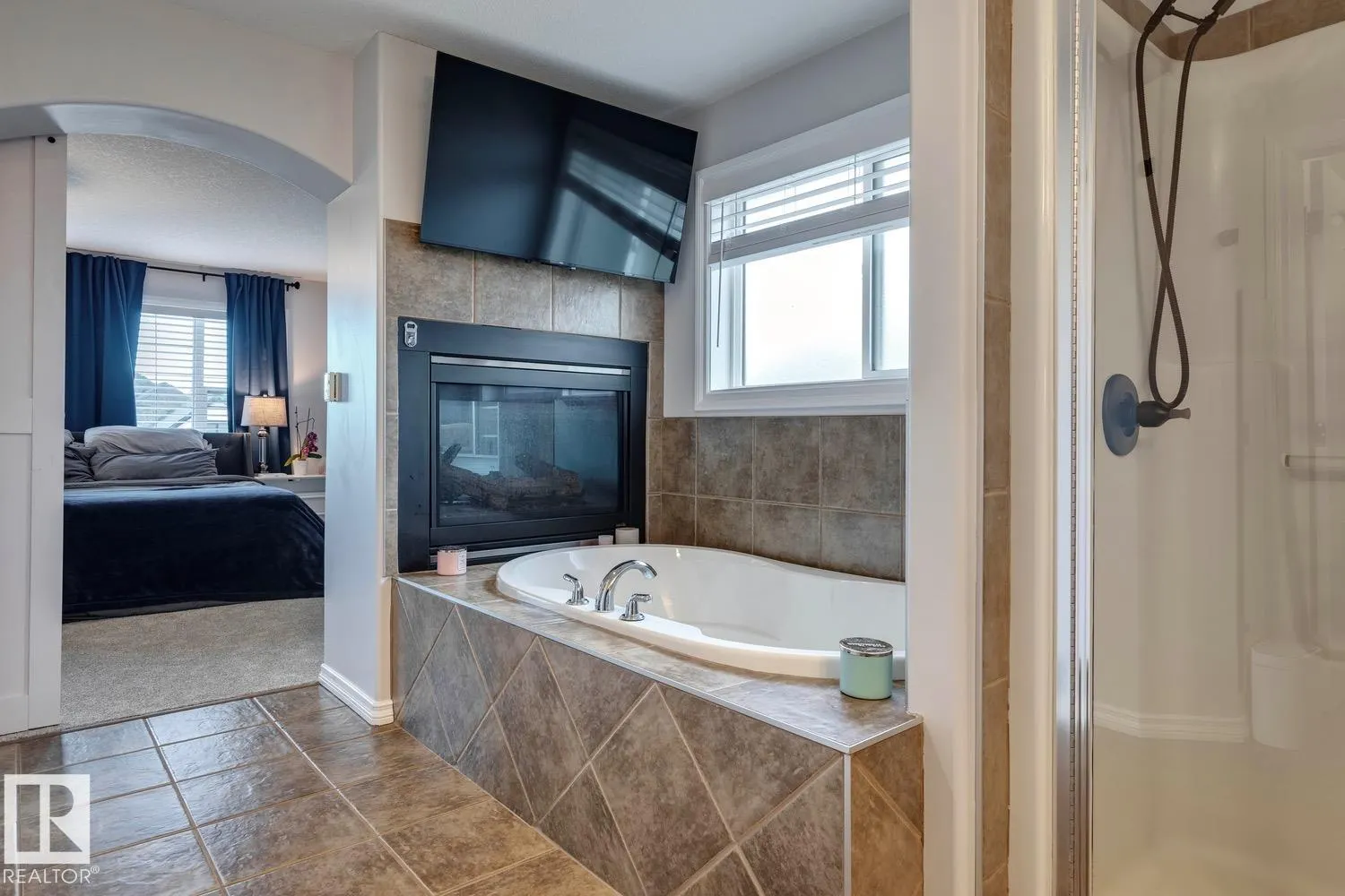 1847 BOWMAN Point(e)