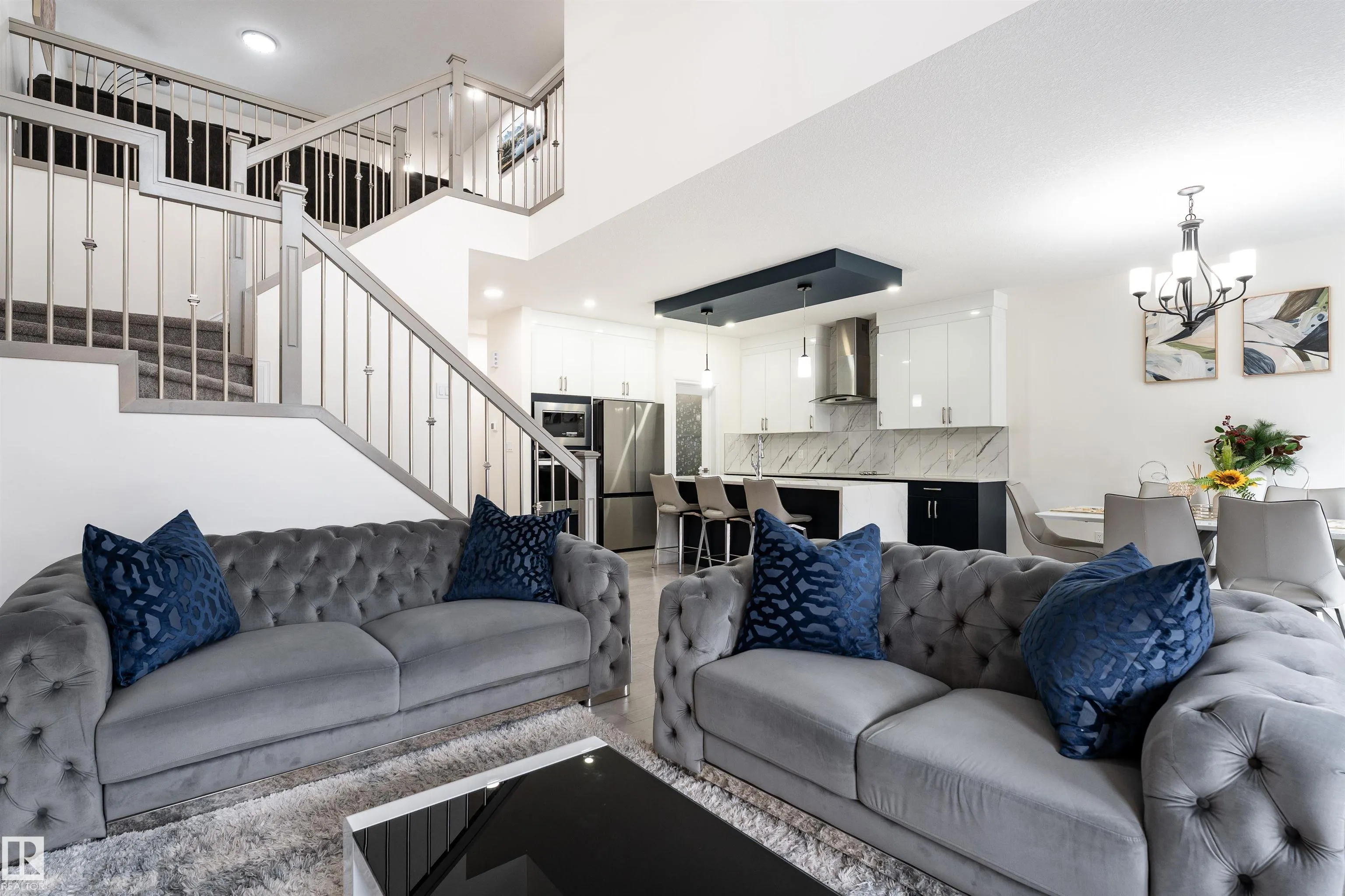 5710 CAUTLEY Crescent