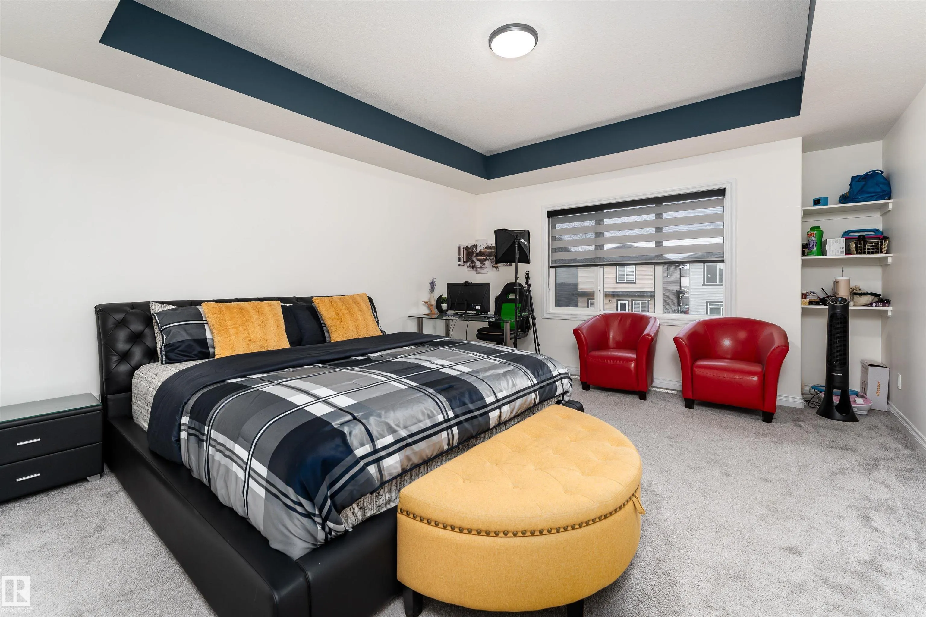 5710 CAUTLEY Crescent