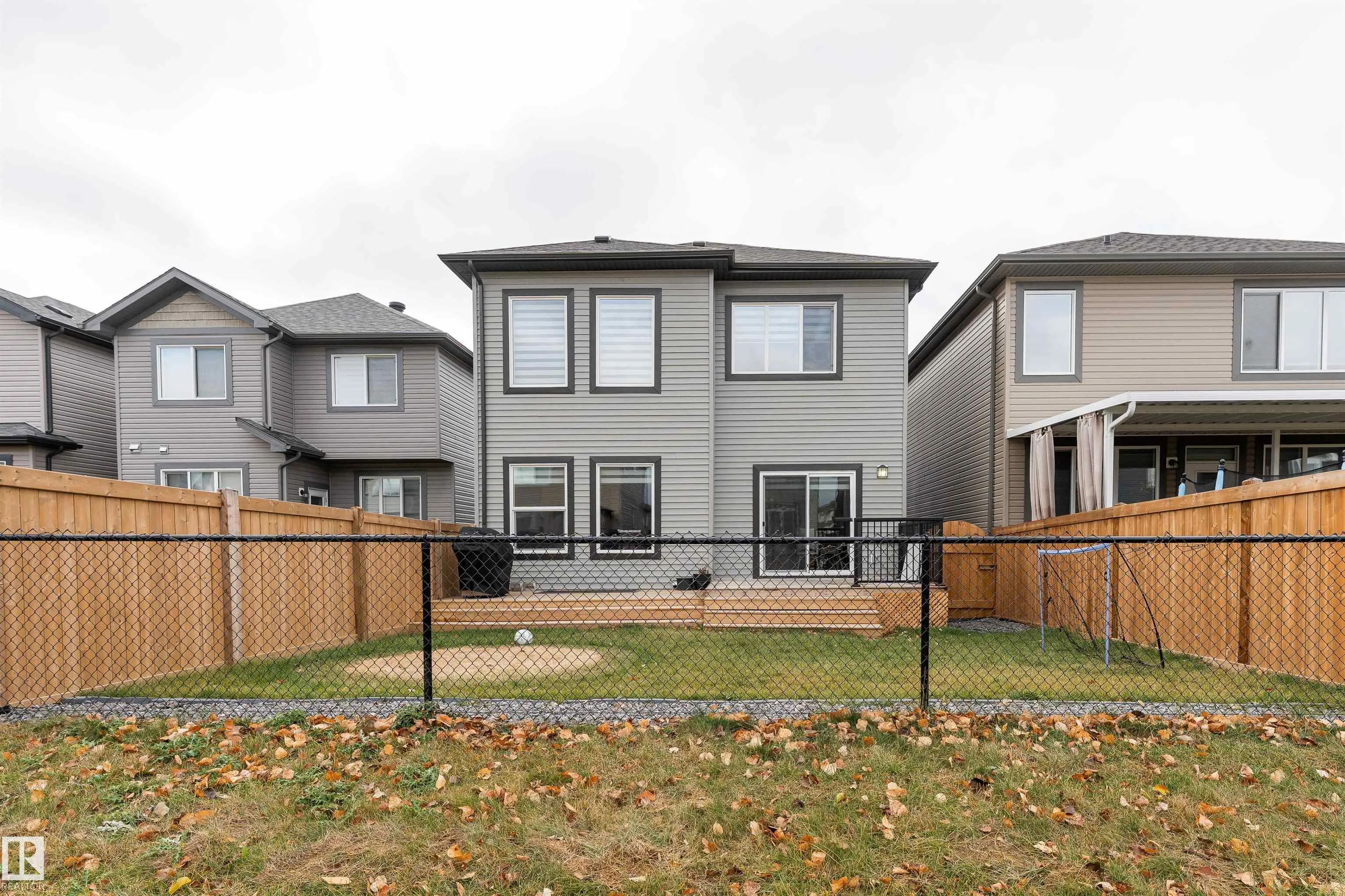 5710 CAUTLEY Crescent