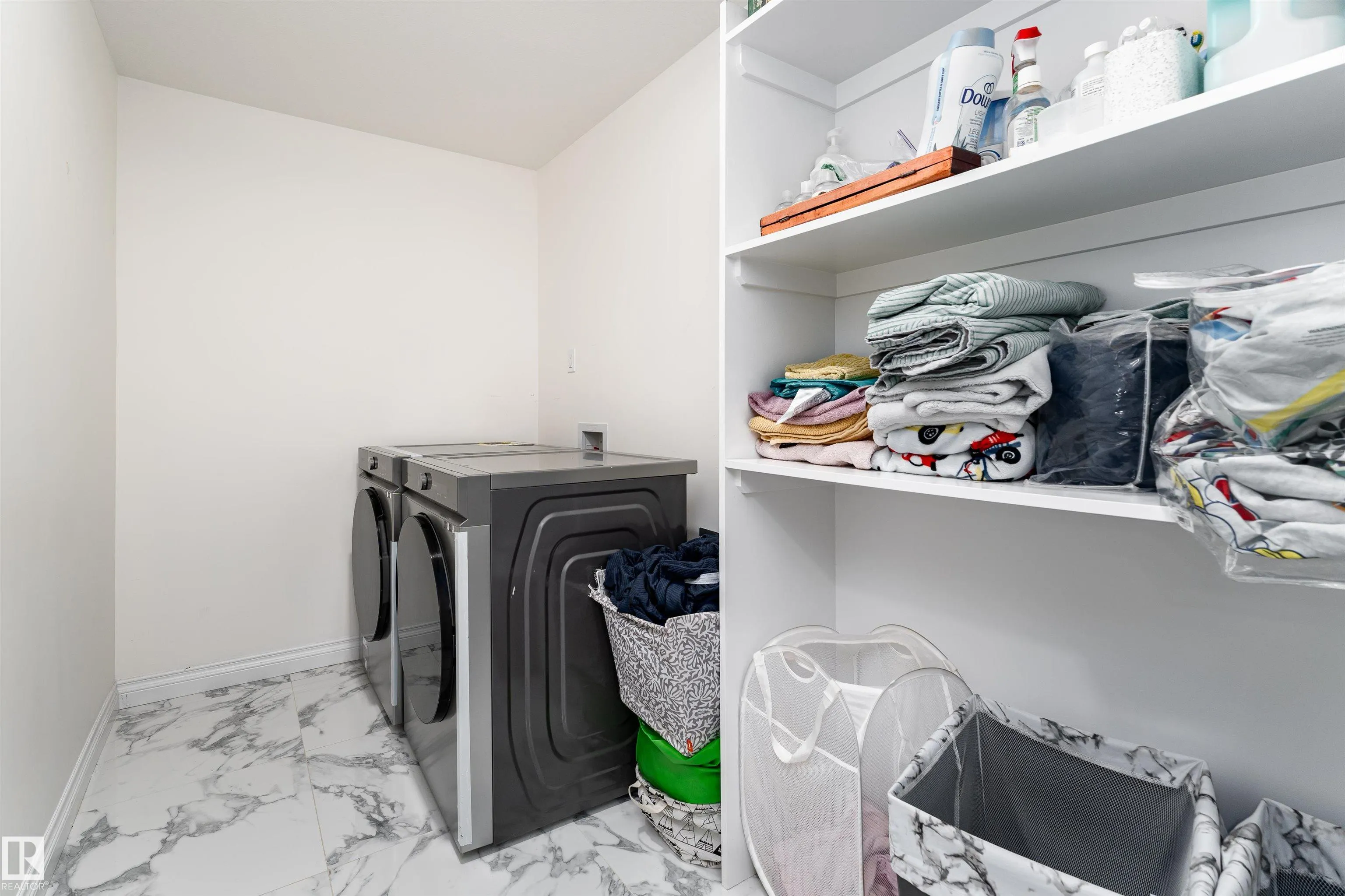 5710 CAUTLEY Crescent