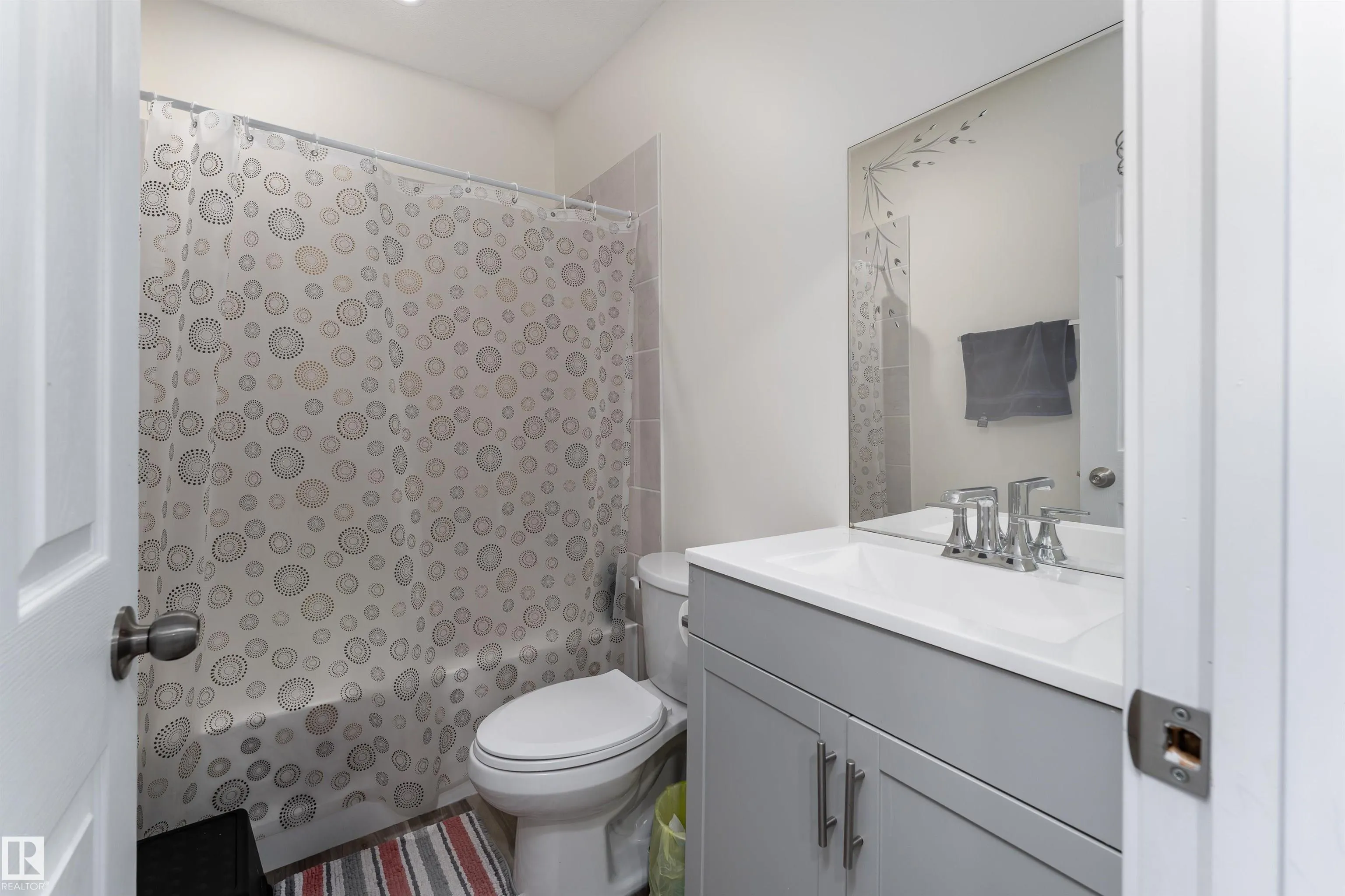 5710 CAUTLEY Crescent