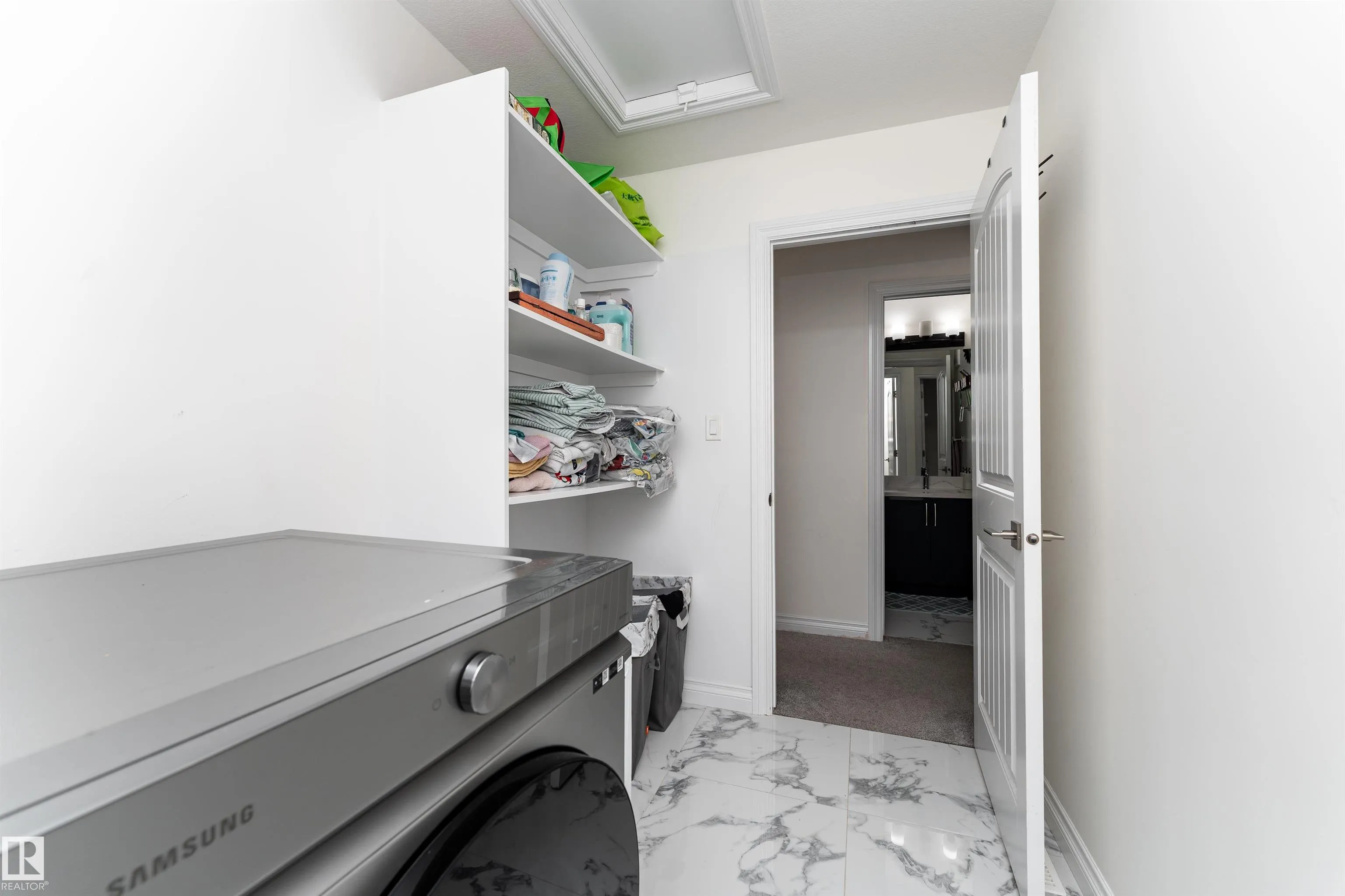 5710 CAUTLEY Crescent