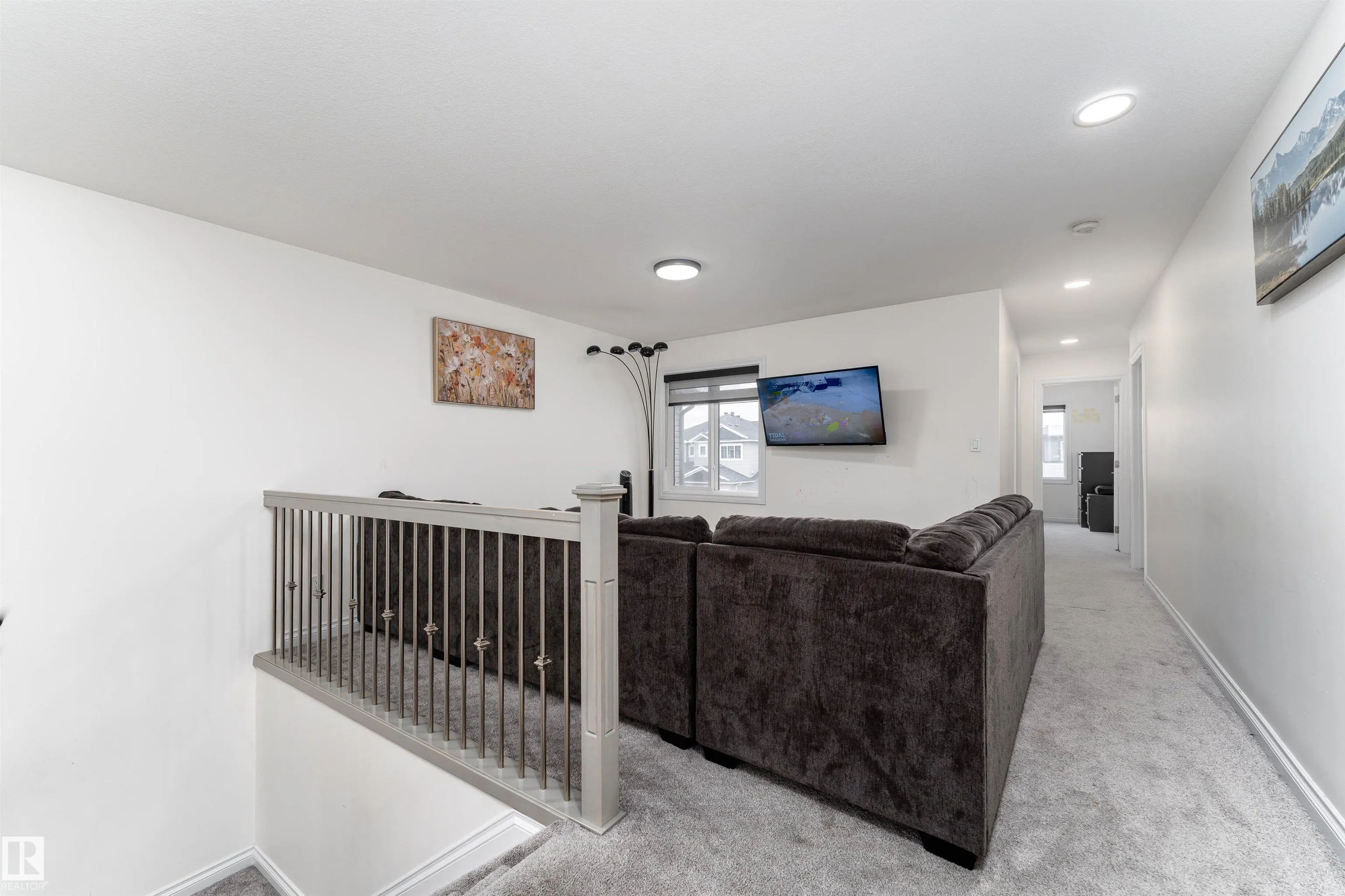 5710 CAUTLEY Crescent