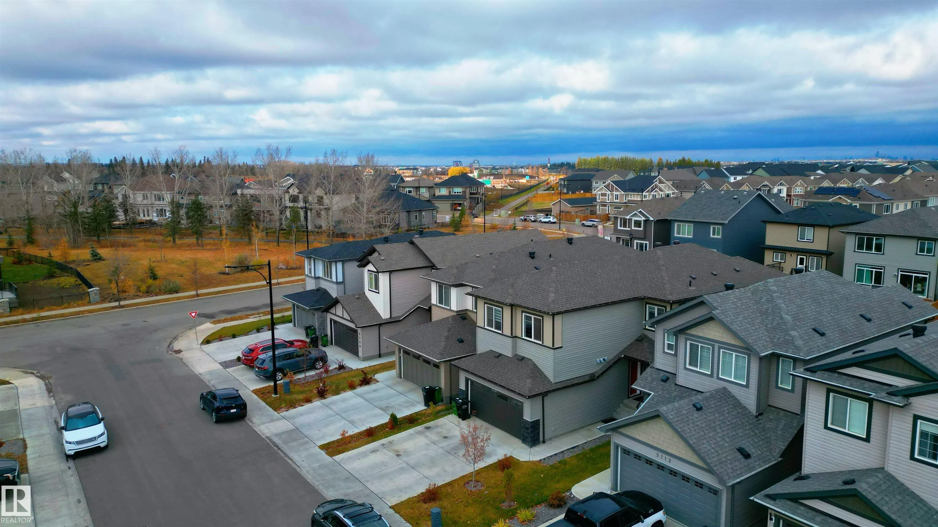 5710 CAUTLEY Crescent