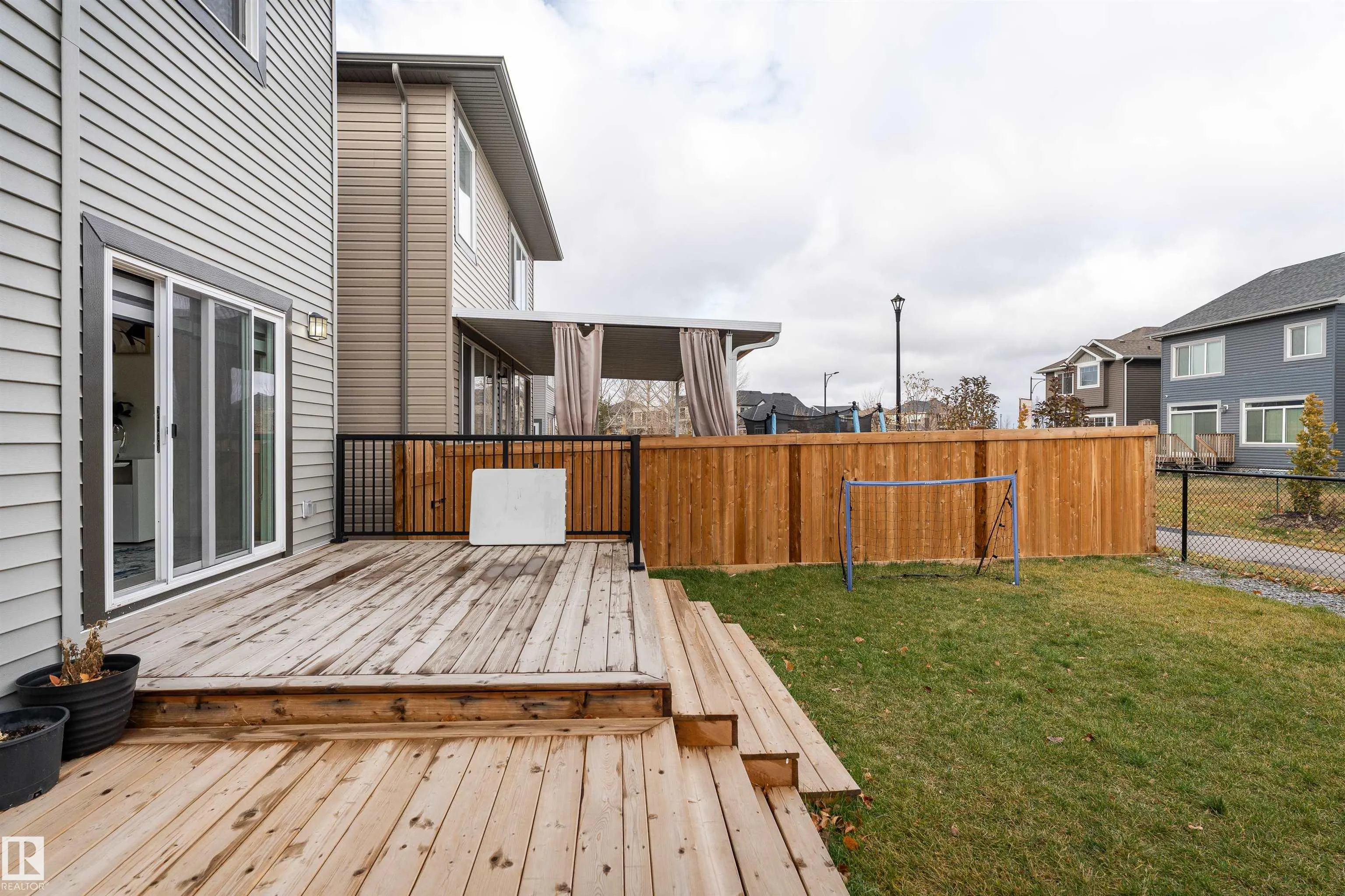 5710 CAUTLEY Crescent