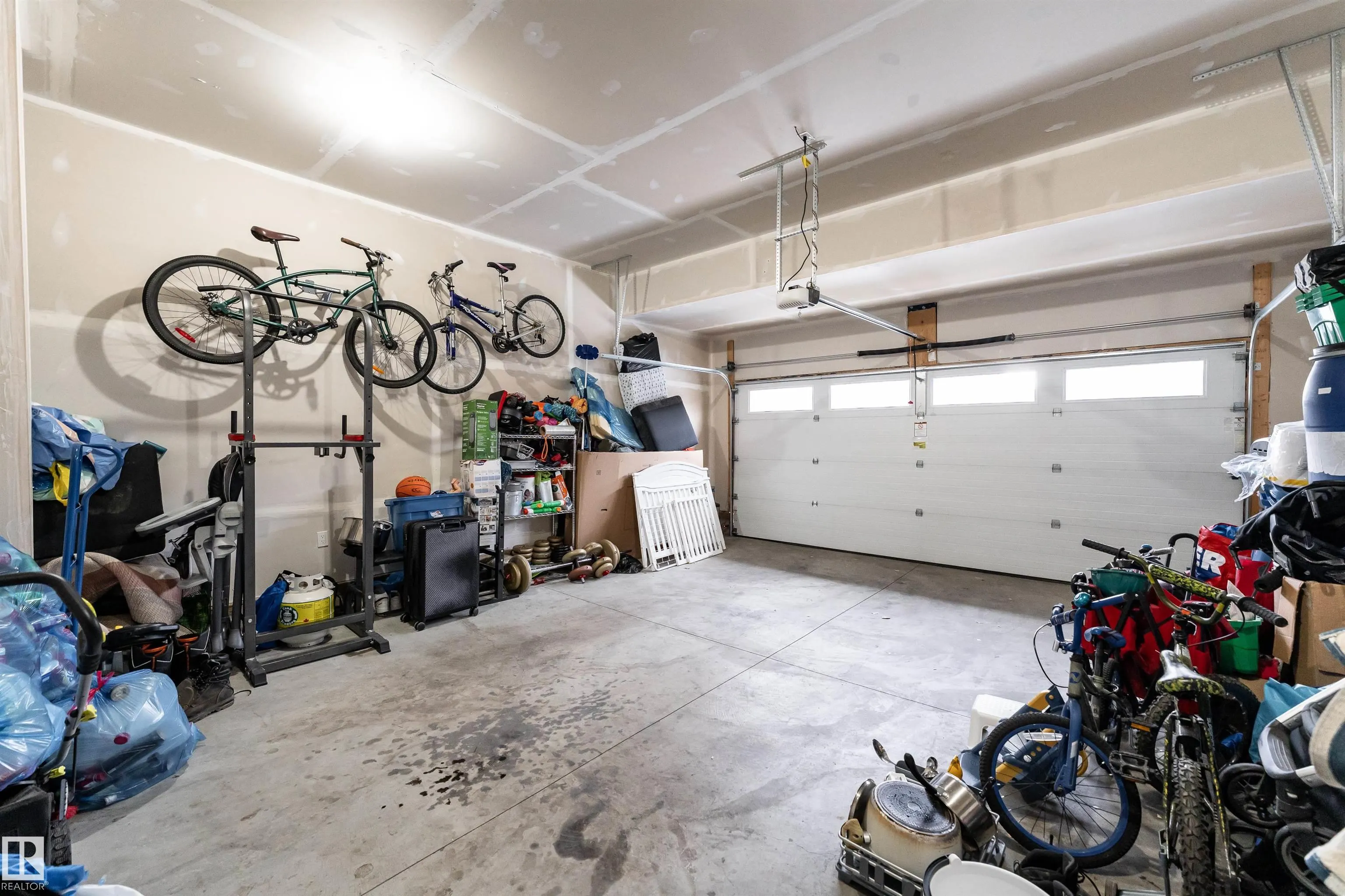 5710 CAUTLEY Crescent