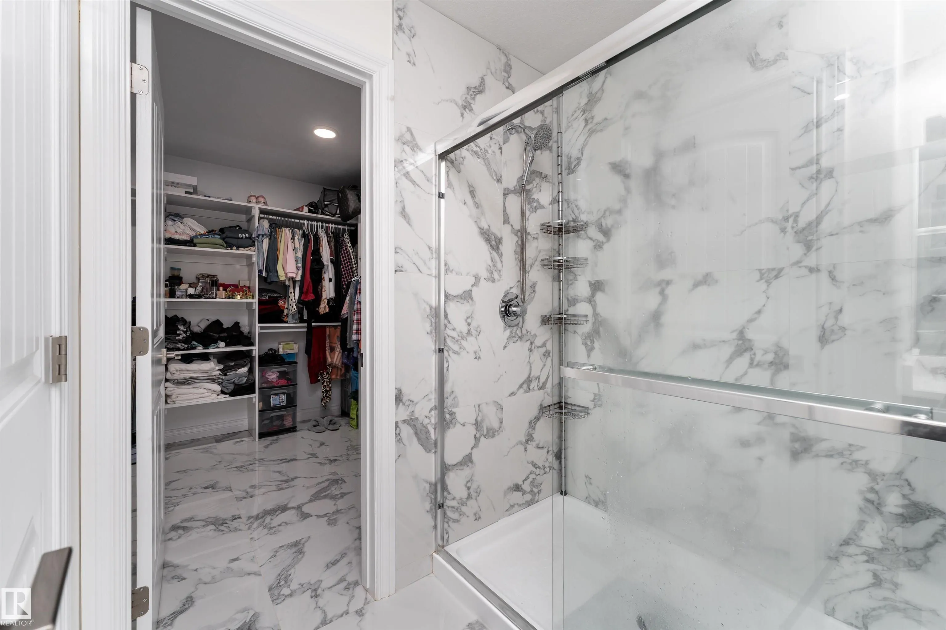 5710 CAUTLEY Crescent