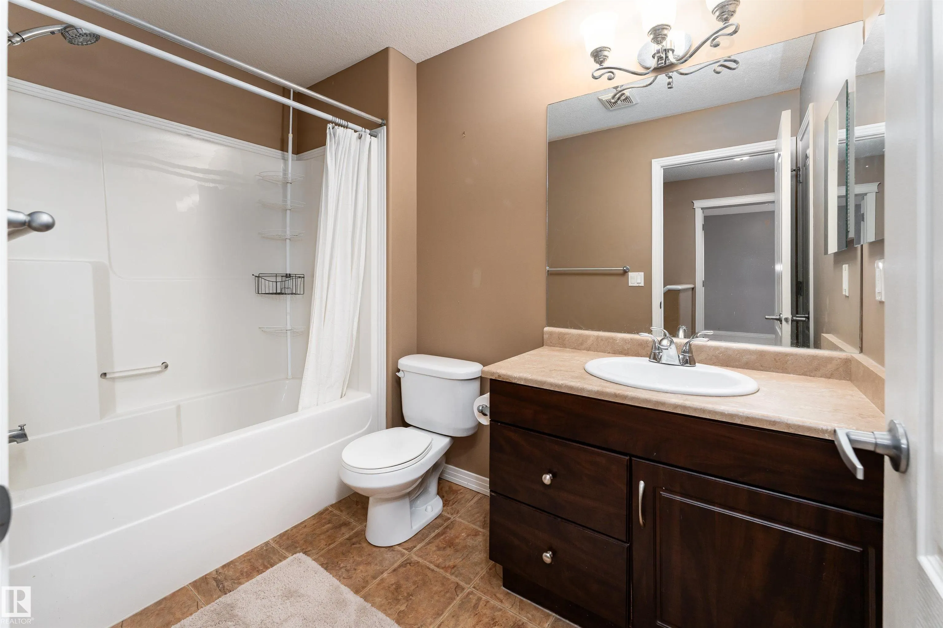 166 RUE MAGNAN Street