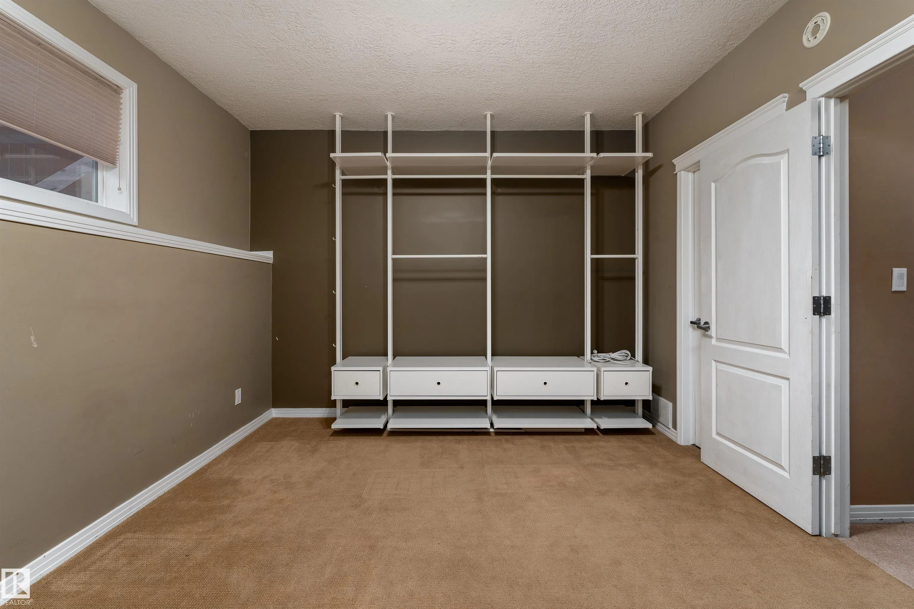 166 RUE MAGNAN Street