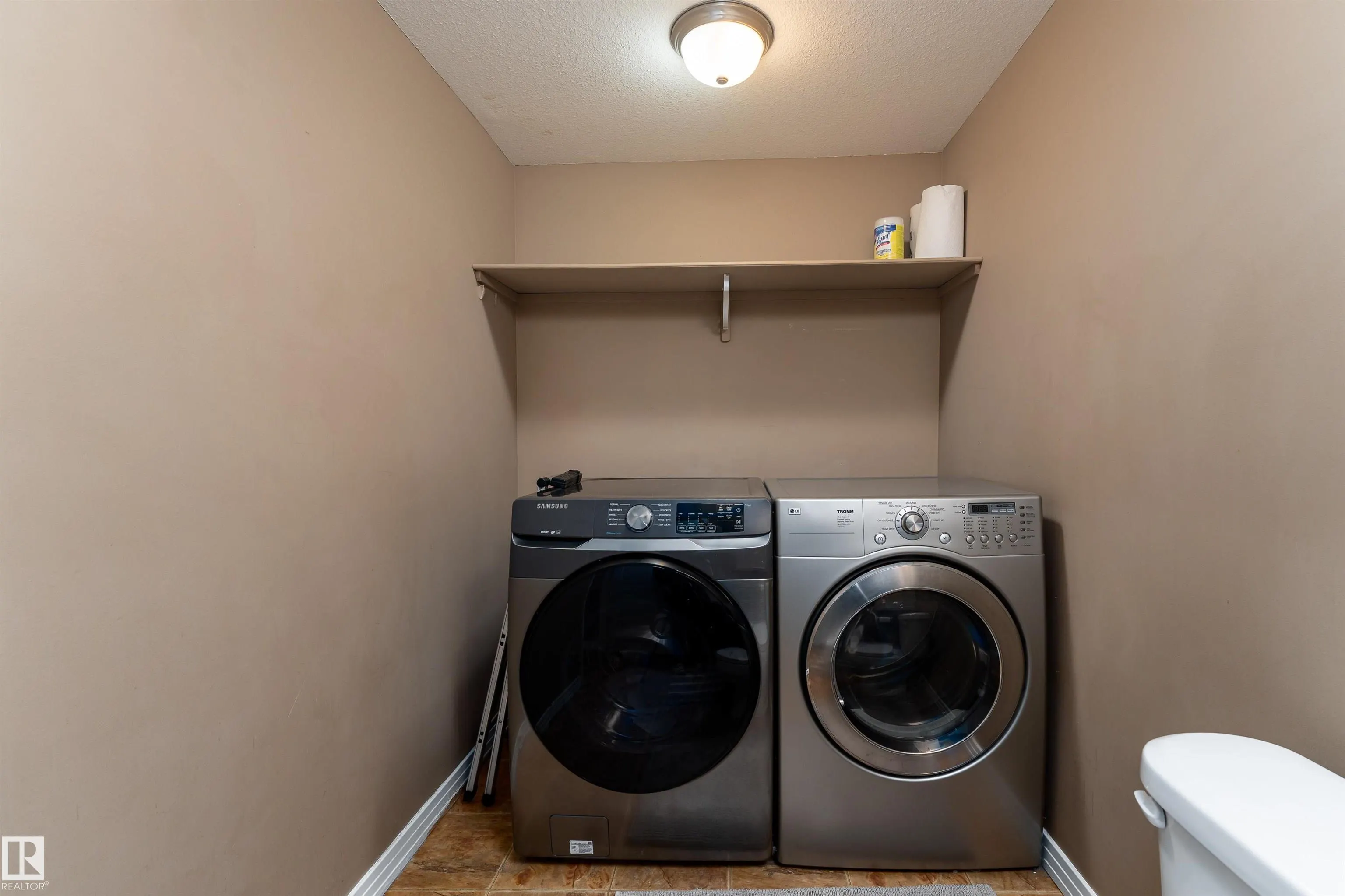 166 RUE MAGNAN Street