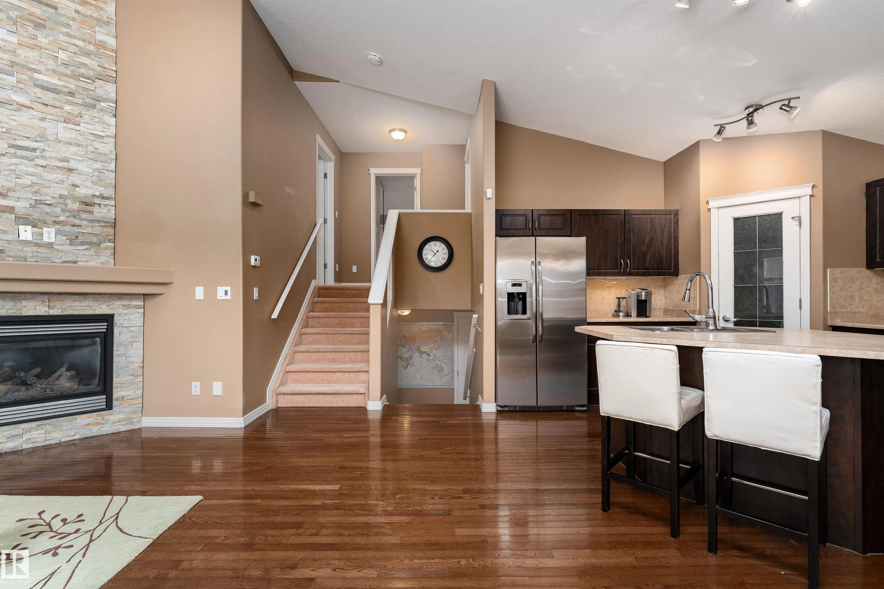 166 RUE MAGNAN Street