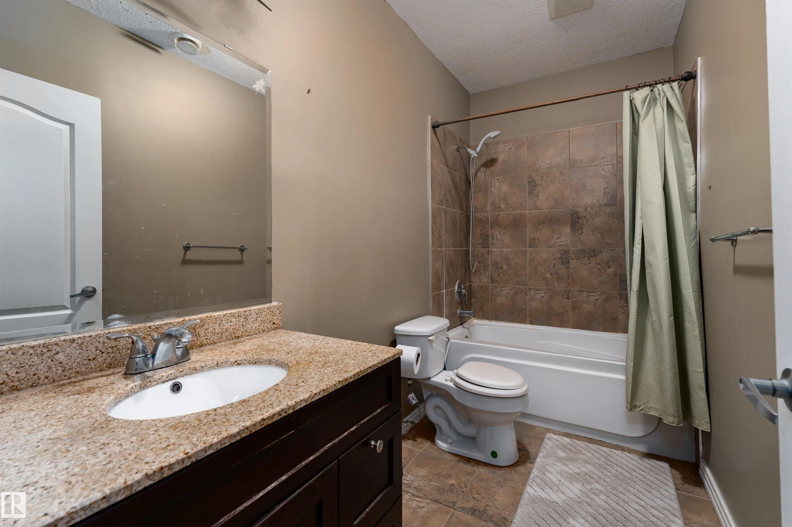 166 RUE MAGNAN Street