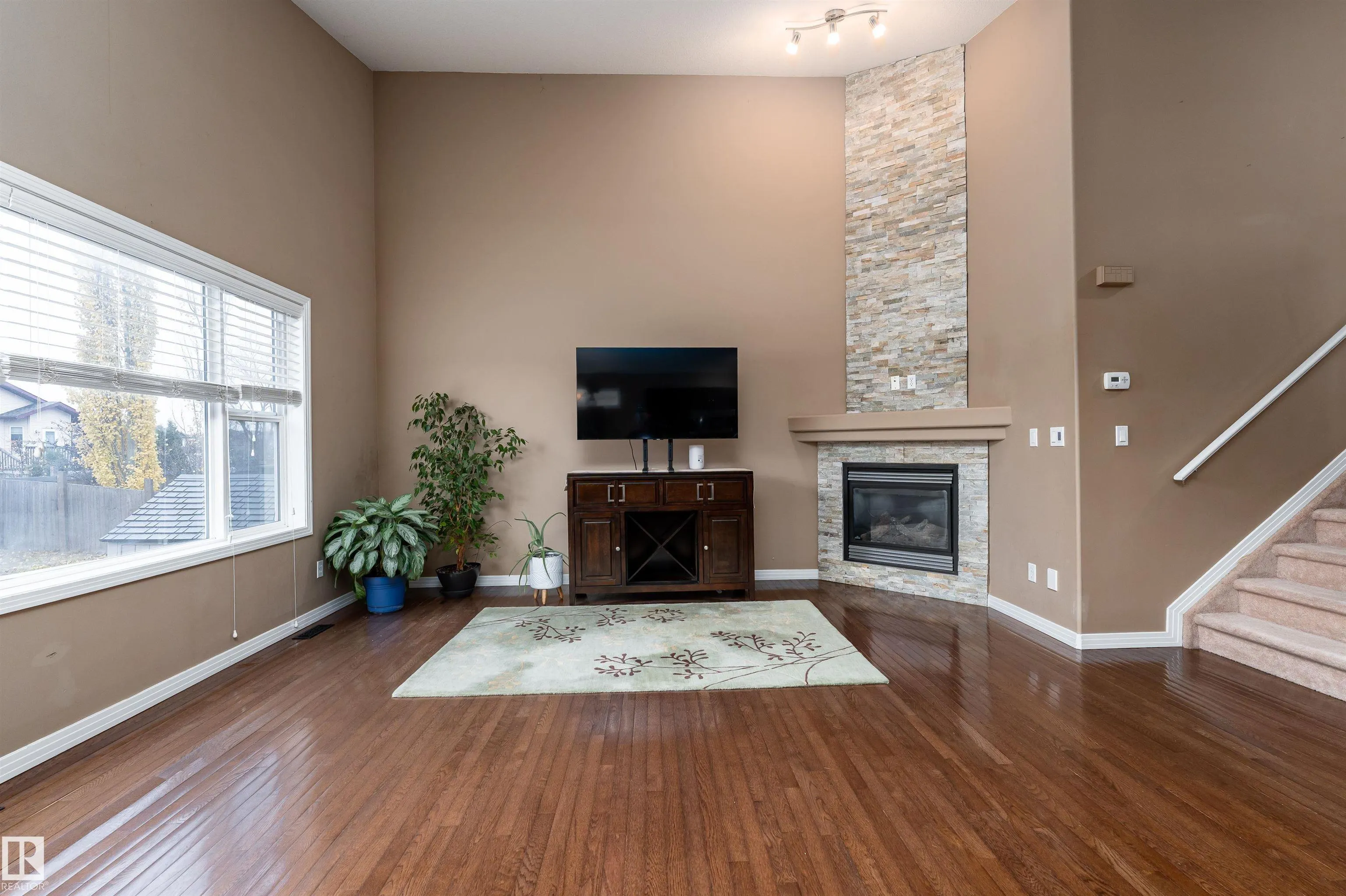 166 RUE MAGNAN Street