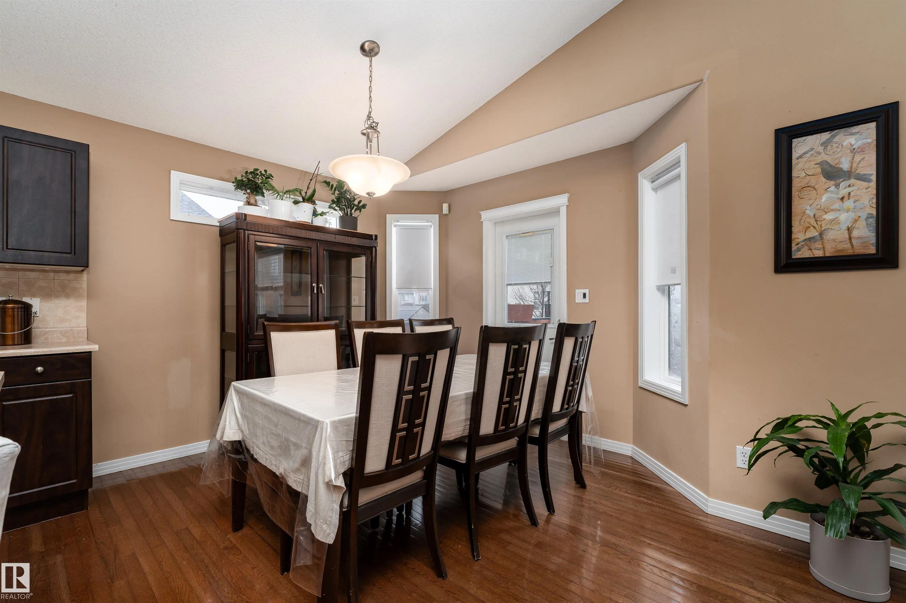 166 RUE MAGNAN Street