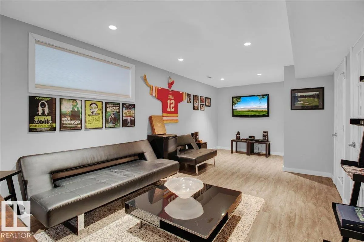 625 ALLARD Boulevard