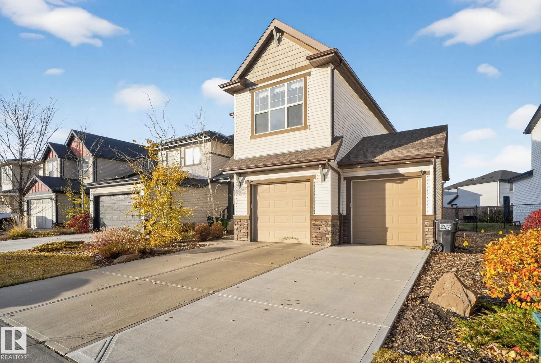 1096 SECORD PROMENADE