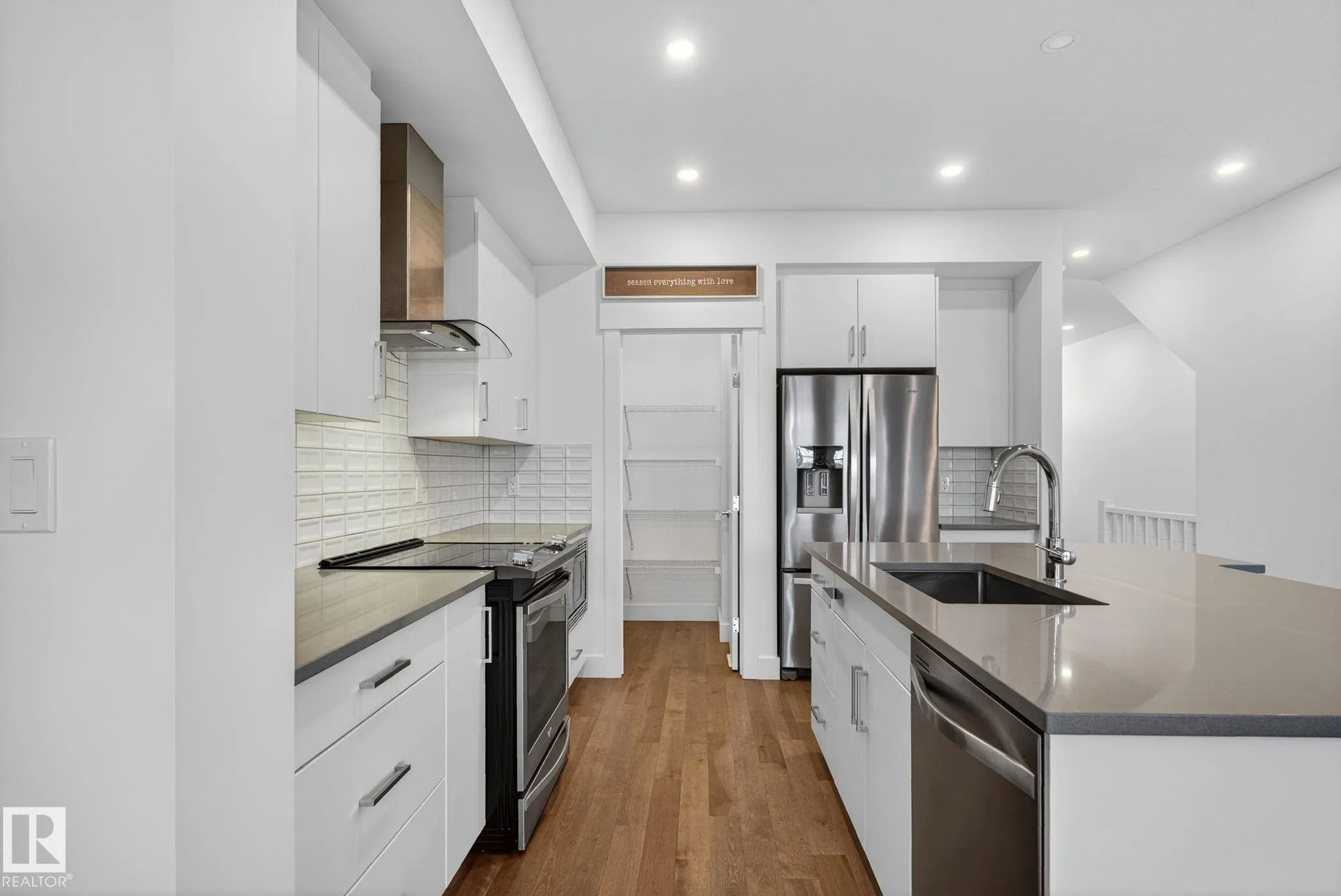 1096 SECORD PROMENADE