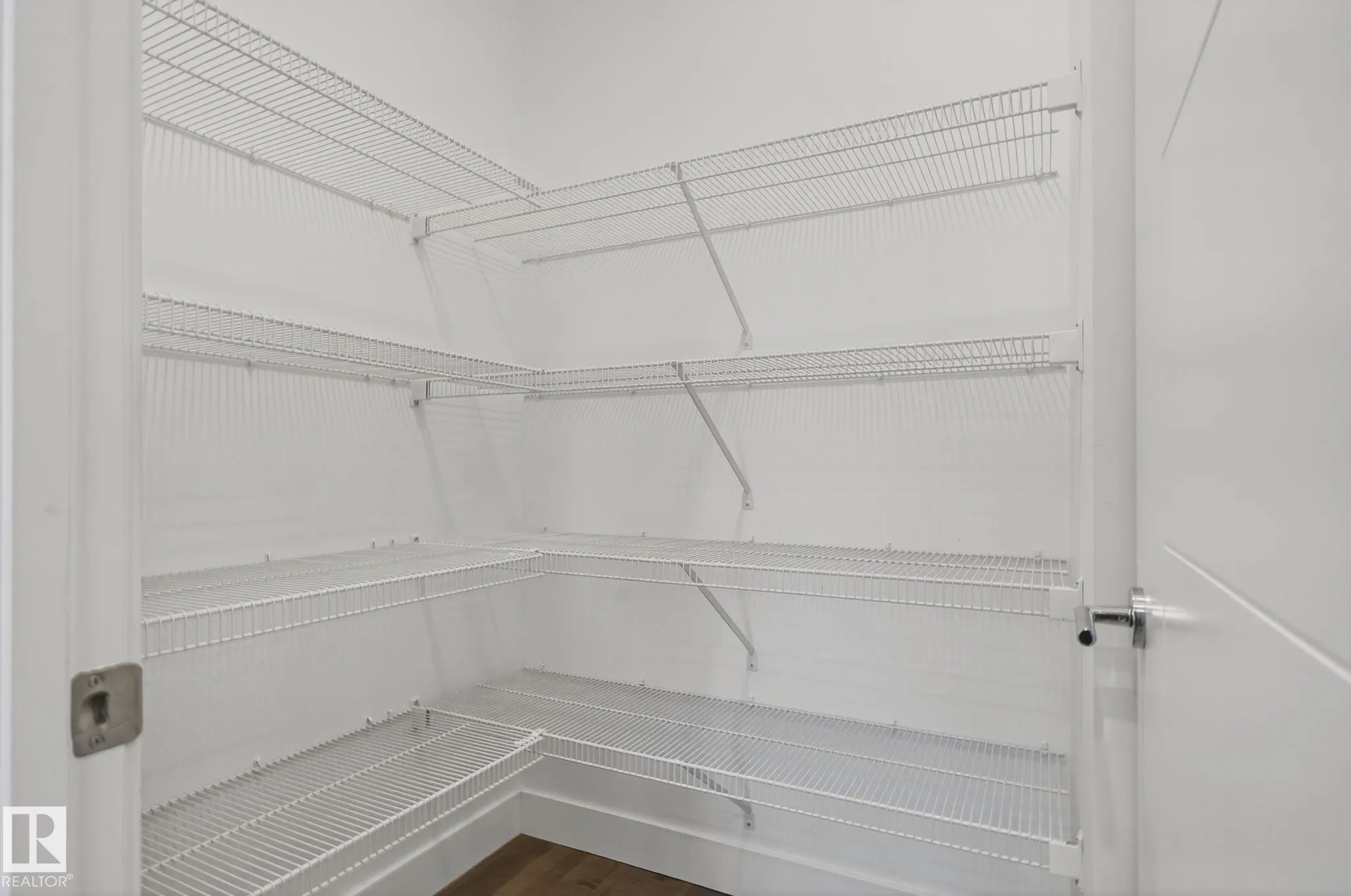 1096 SECORD PROMENADE