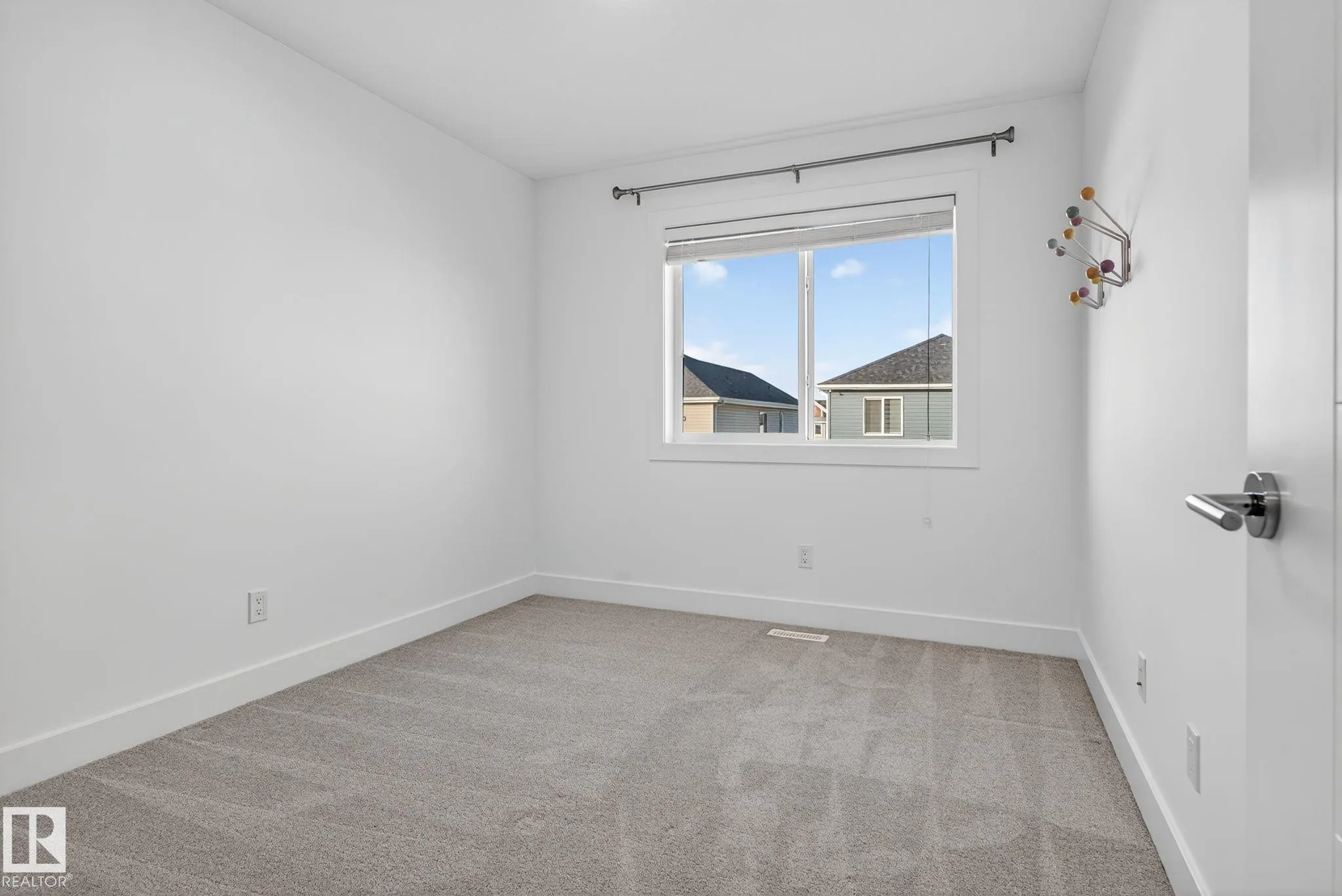 1096 SECORD PROMENADE