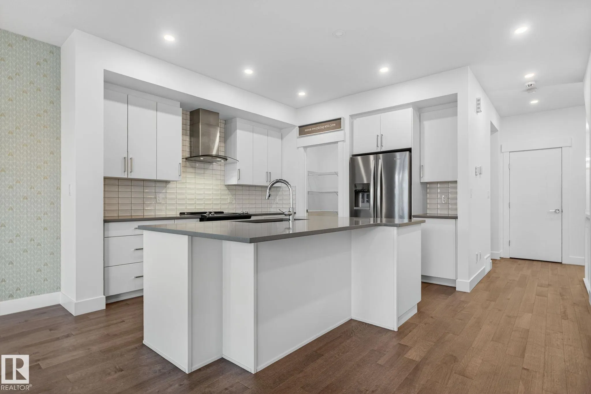 1096 SECORD PROMENADE