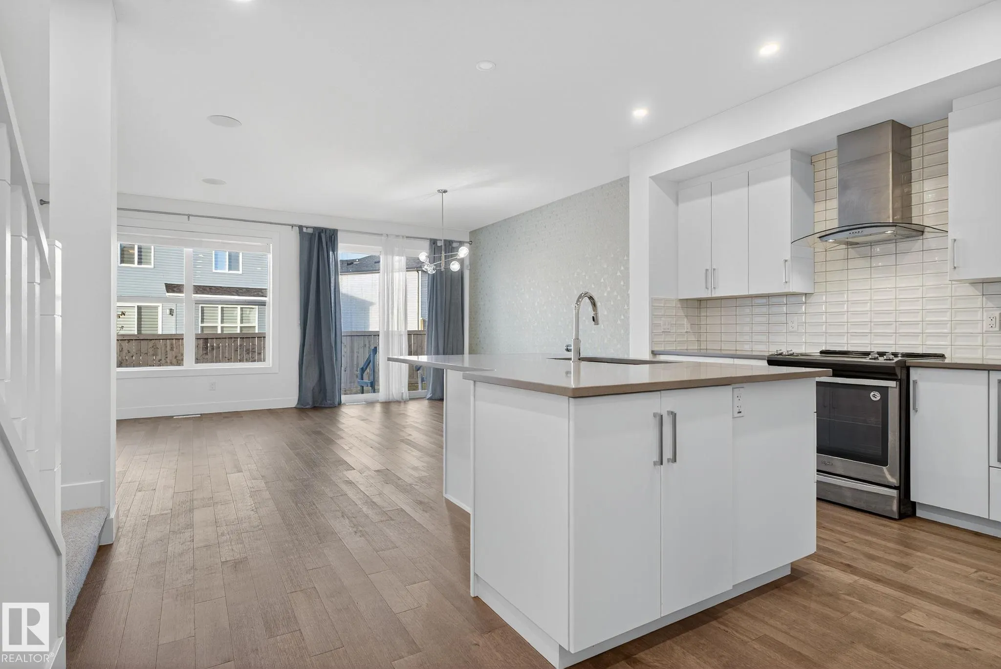 1096 SECORD PROMENADE