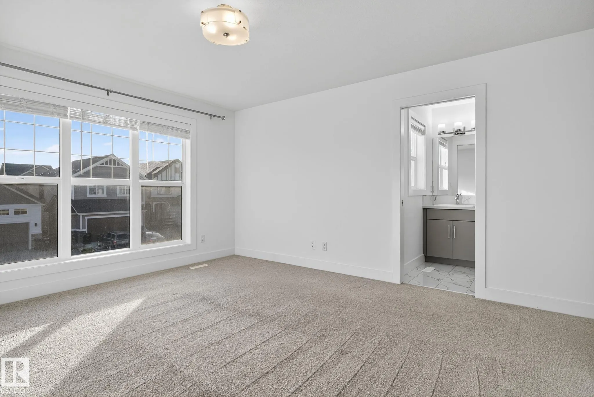 1096 SECORD PROMENADE