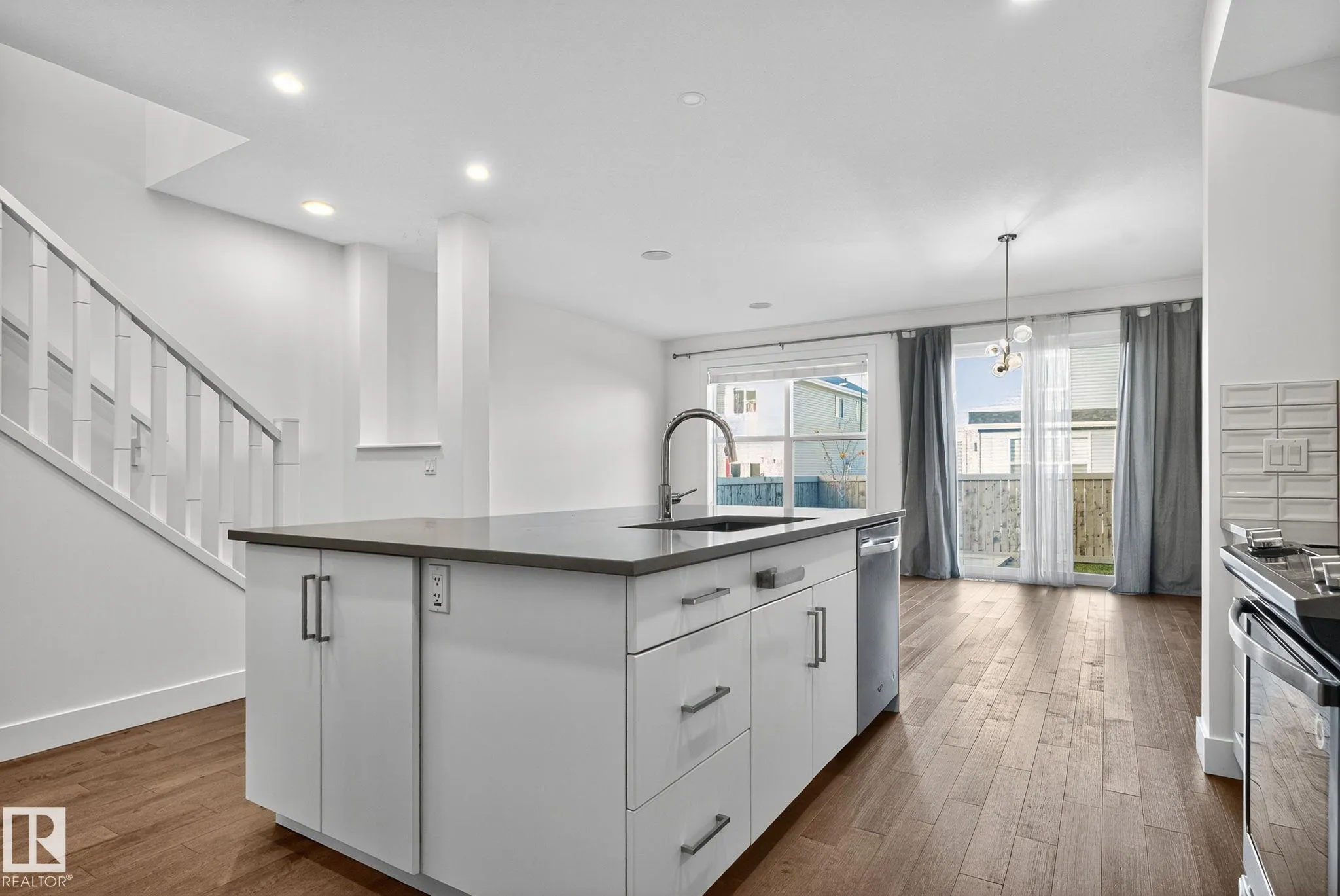 1096 SECORD PROMENADE