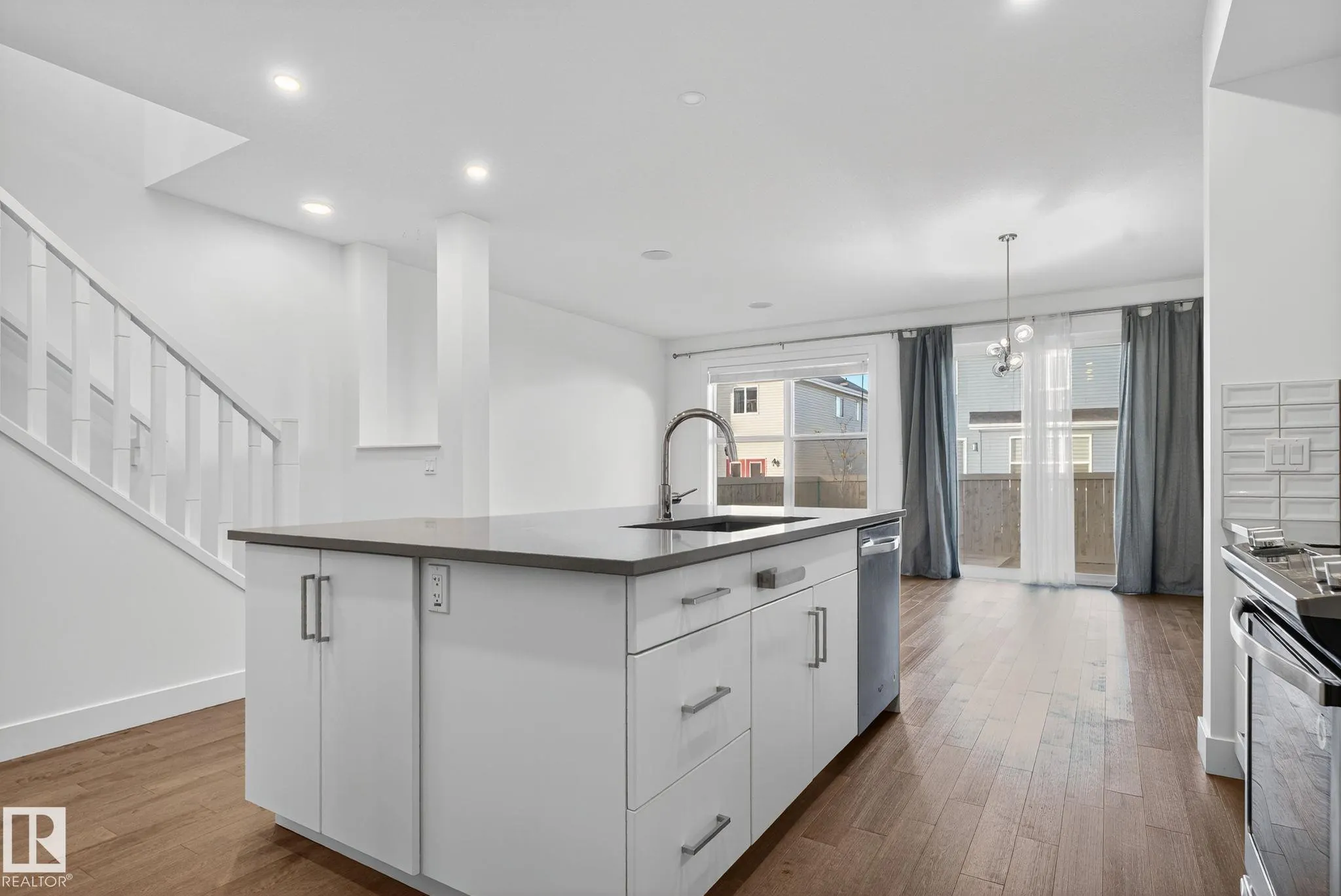 1096 SECORD PROMENADE