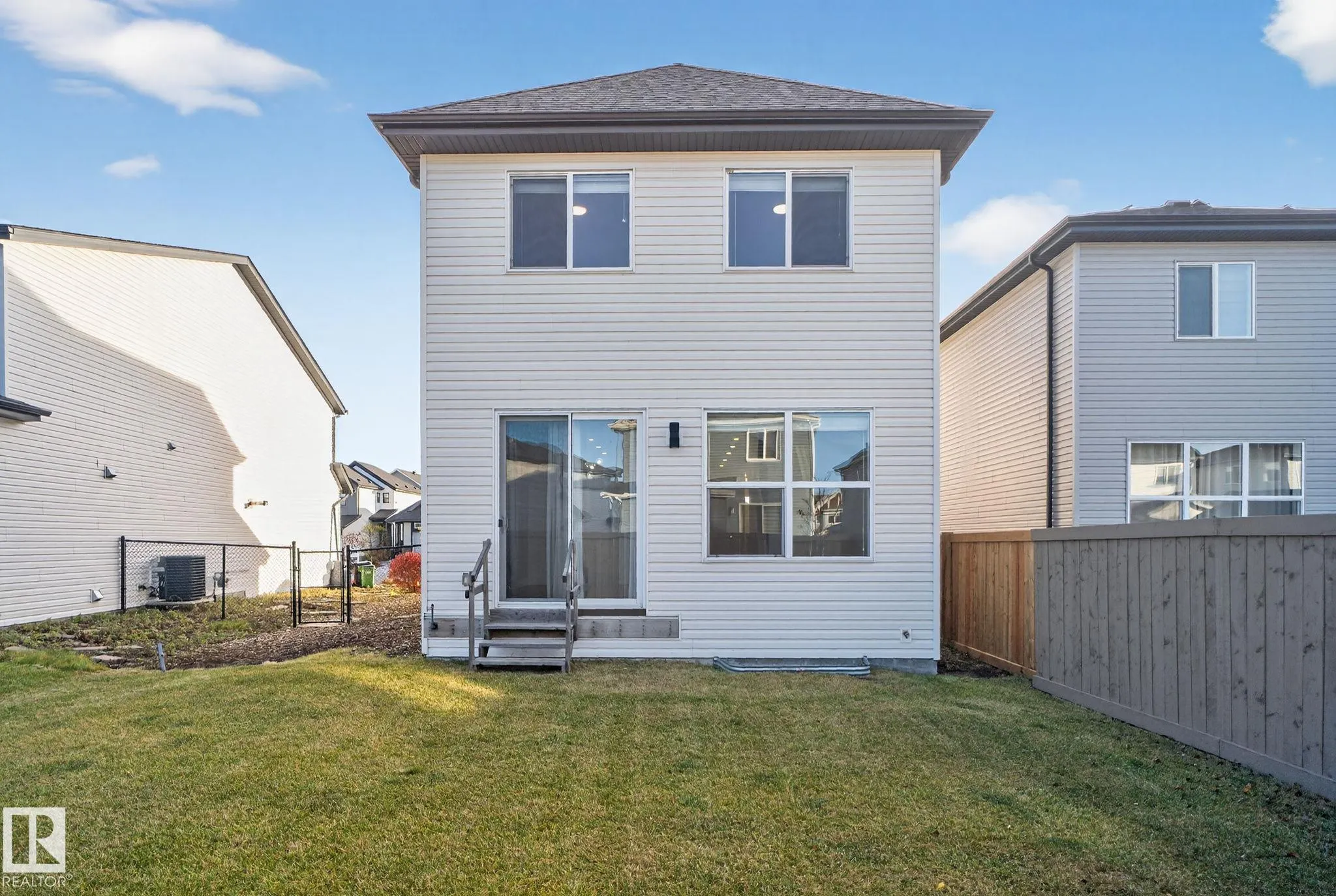 1096 SECORD PROMENADE