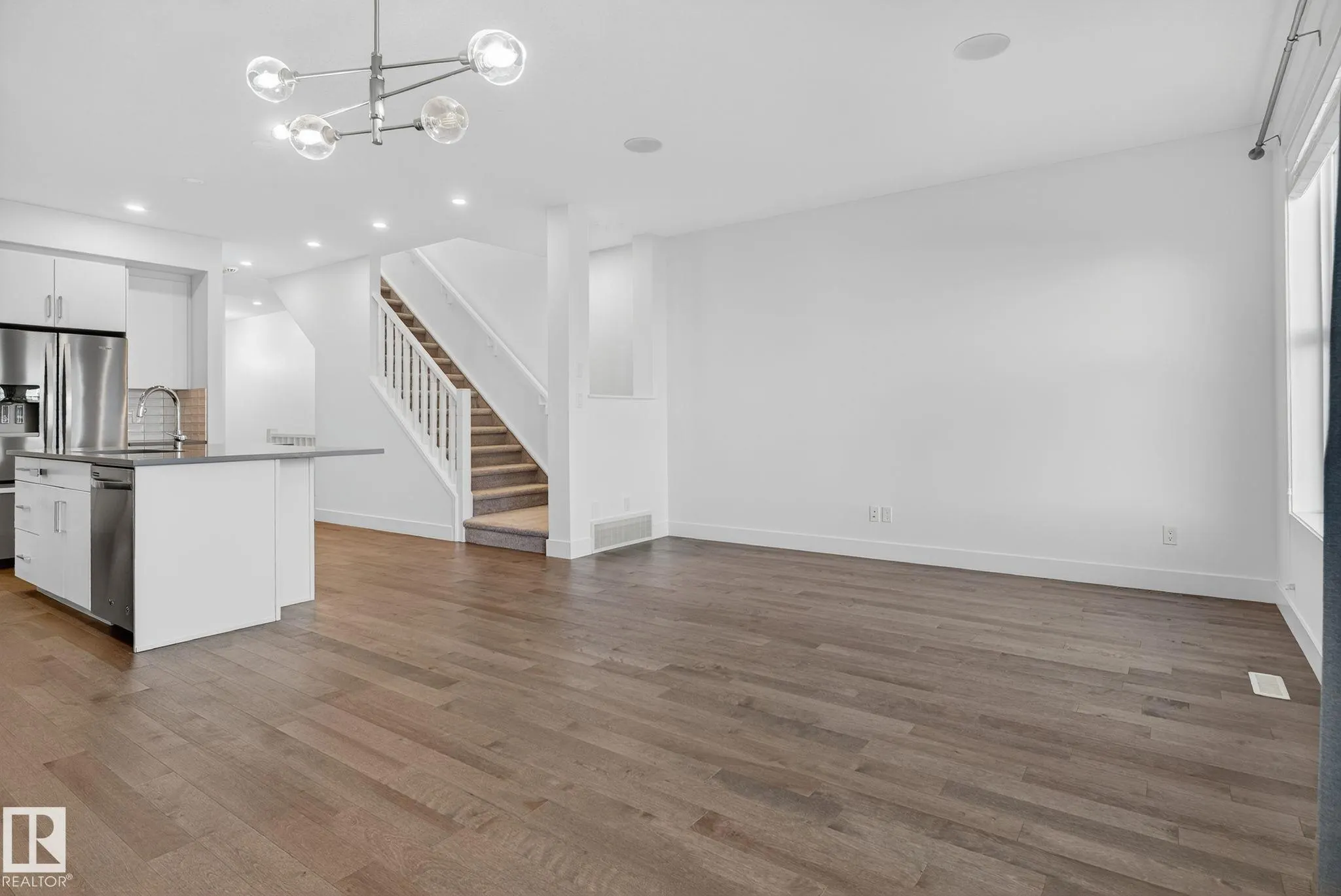 1096 SECORD PROMENADE