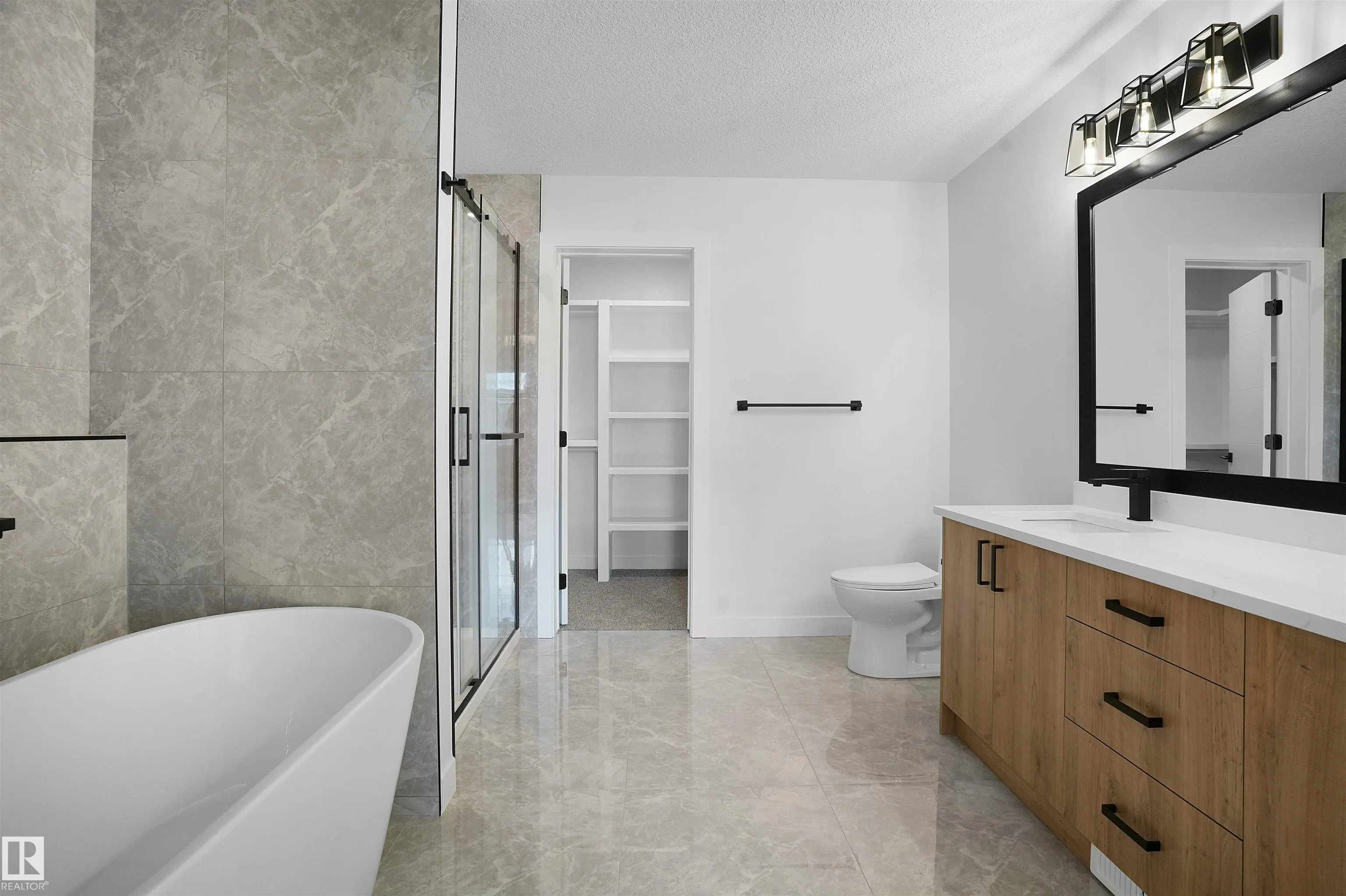 987 Elderberry Landing