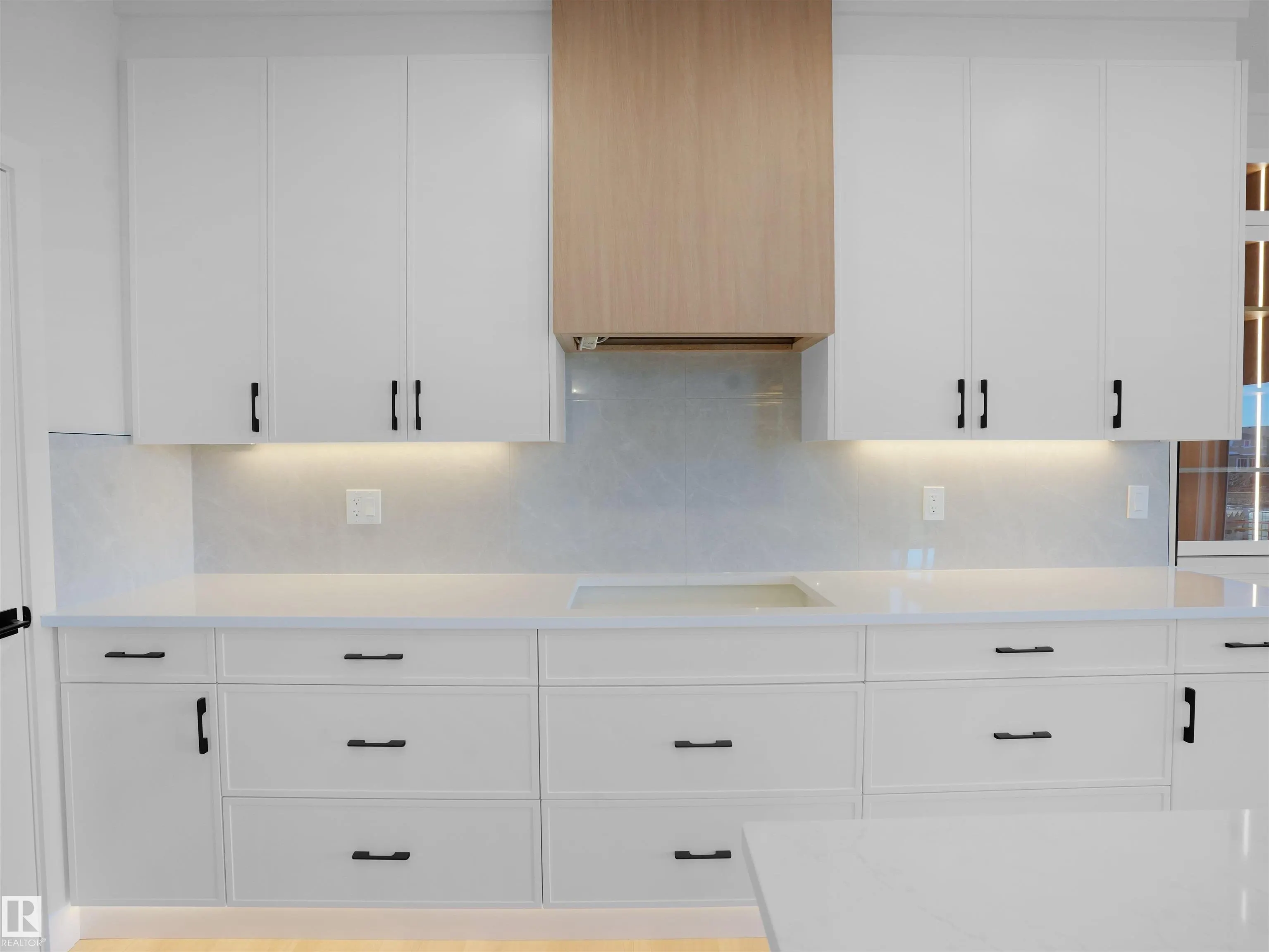 955 Elderberry Landing